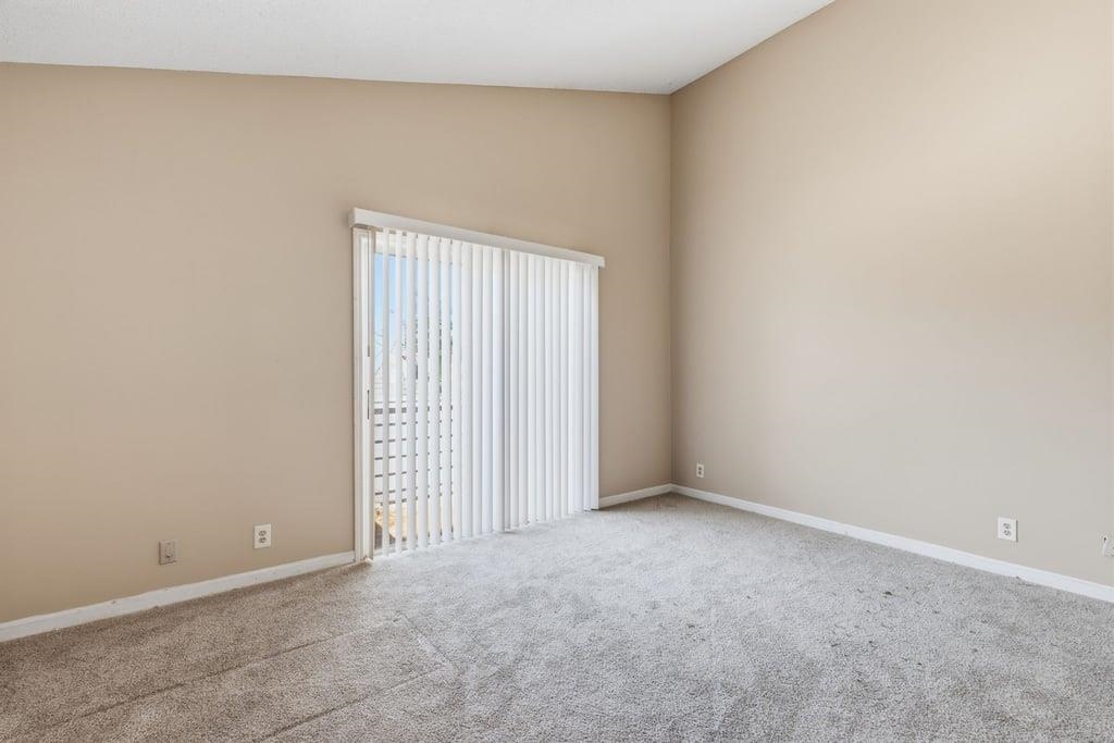 1205 Tiffany Ln. Property Photo 14