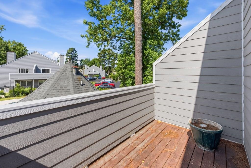 1205 Tiffany Ln. Property Photo 20