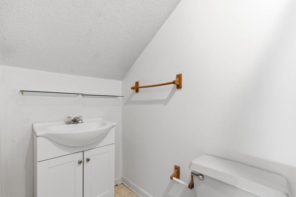 1205 Tiffany Ln. Property Photo 23