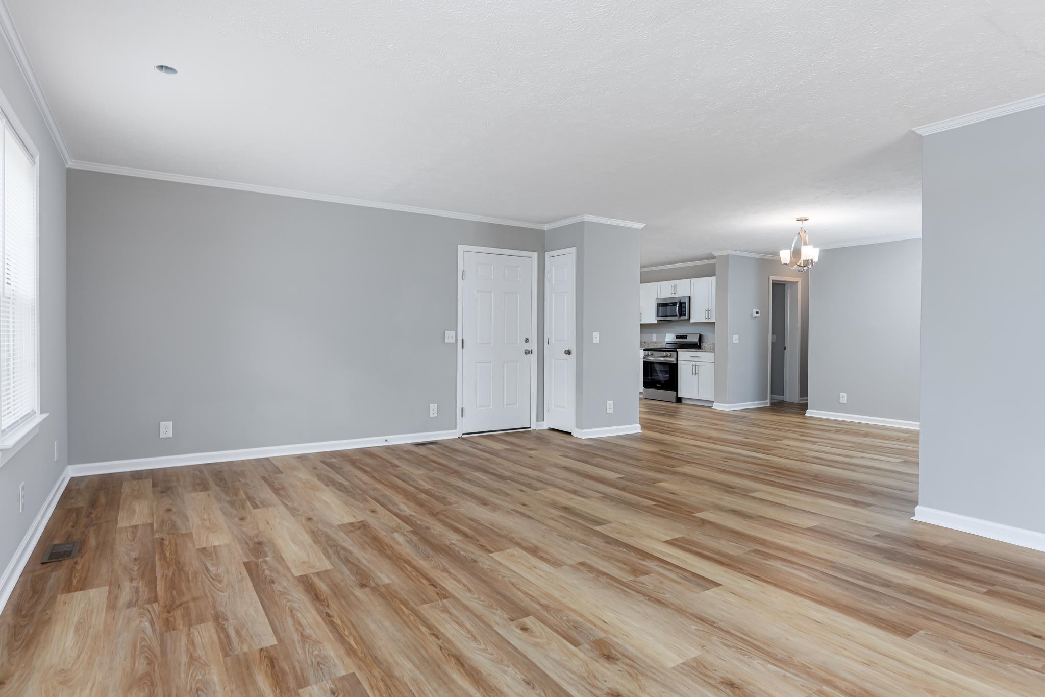 507 Forestbrook Dr. Property Photo 5