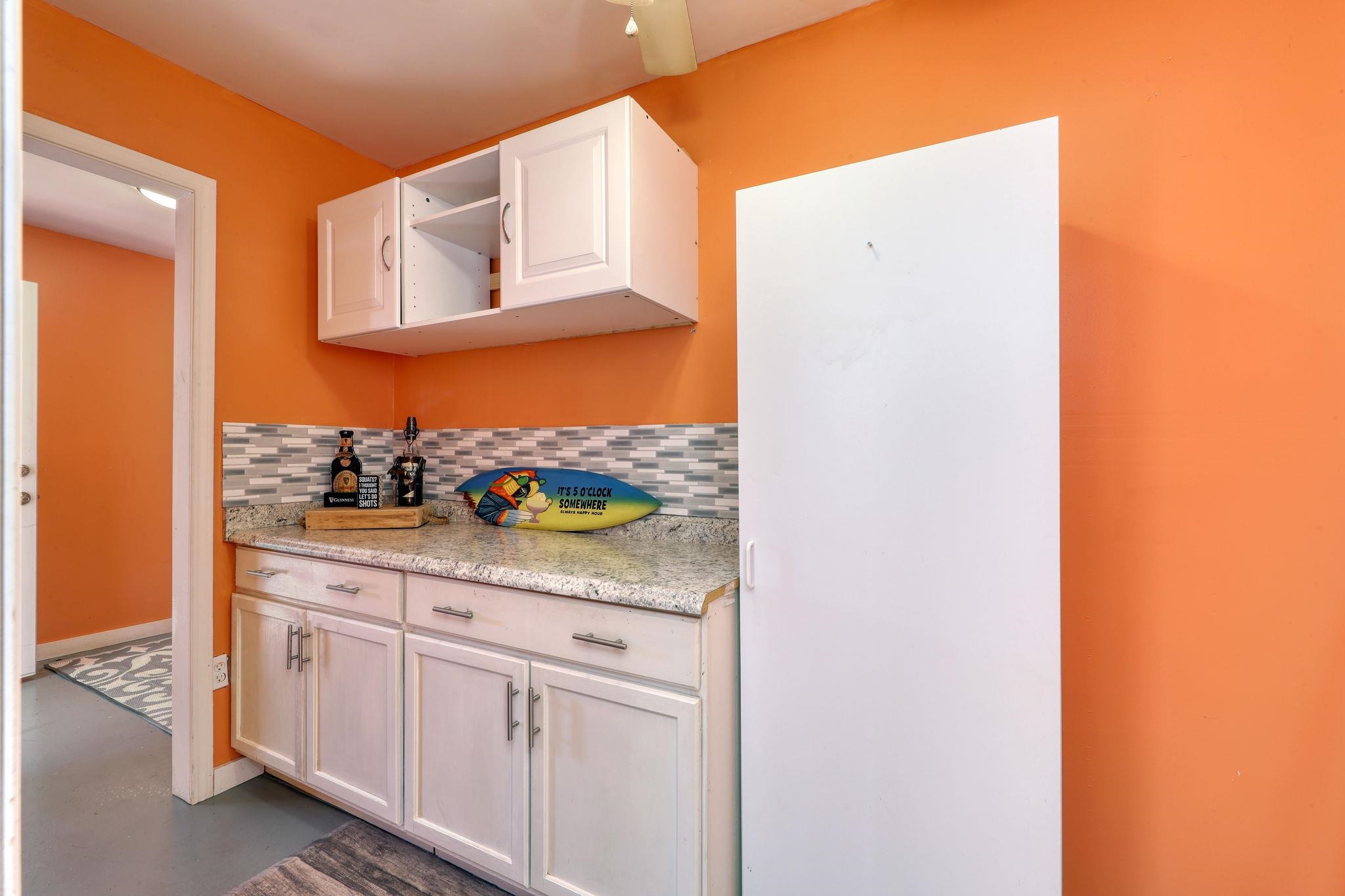 502 Castellar Ln. Property Photo 10