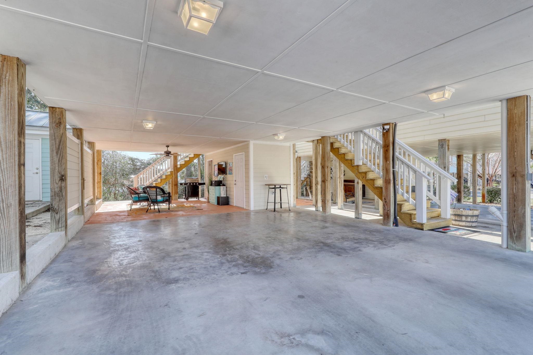 502 Castellar Ln. Property Photo 12