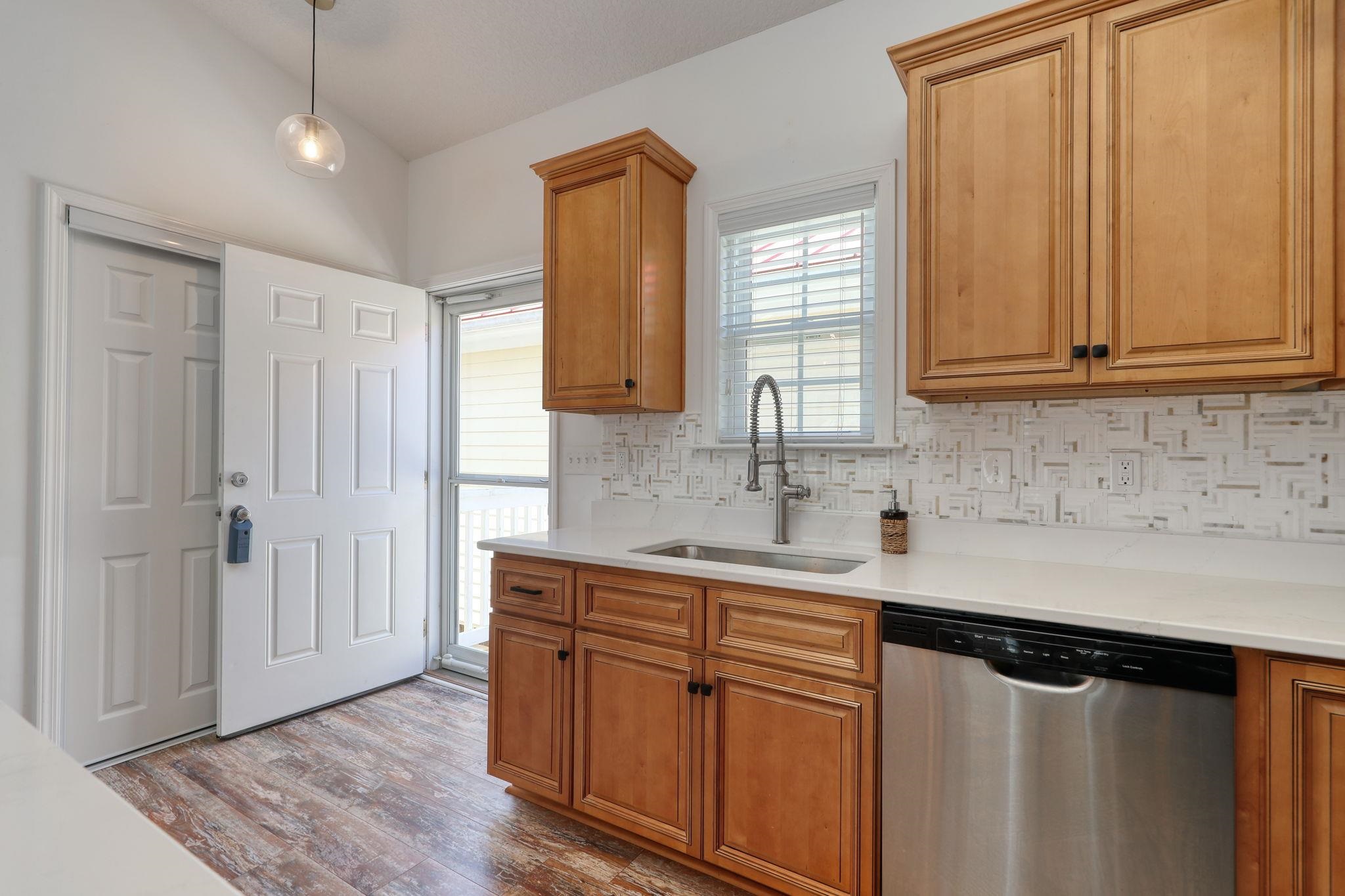 502 Castellar Ln. Property Photo 13