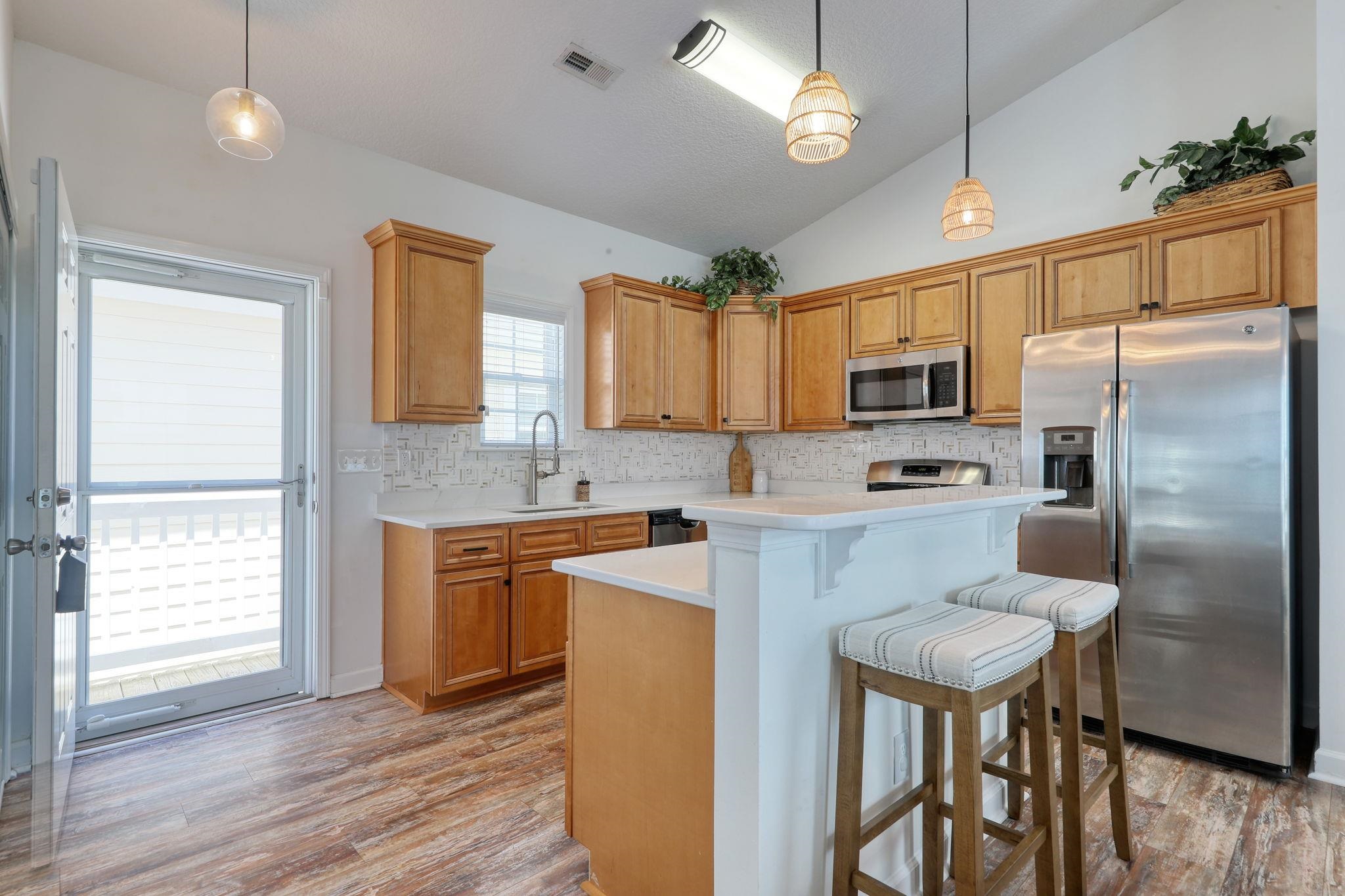 502 Castellar Ln. Property Photo 15