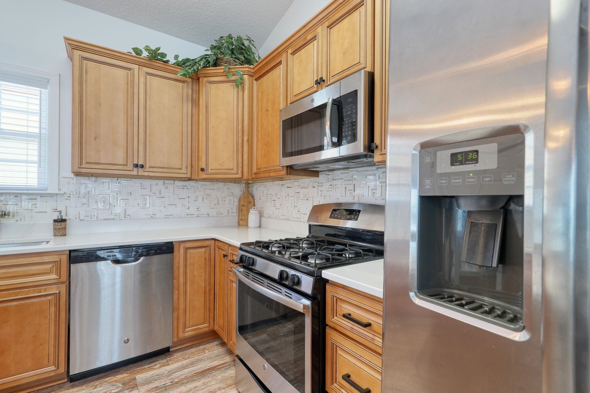 502 Castellar Ln. Property Photo 16