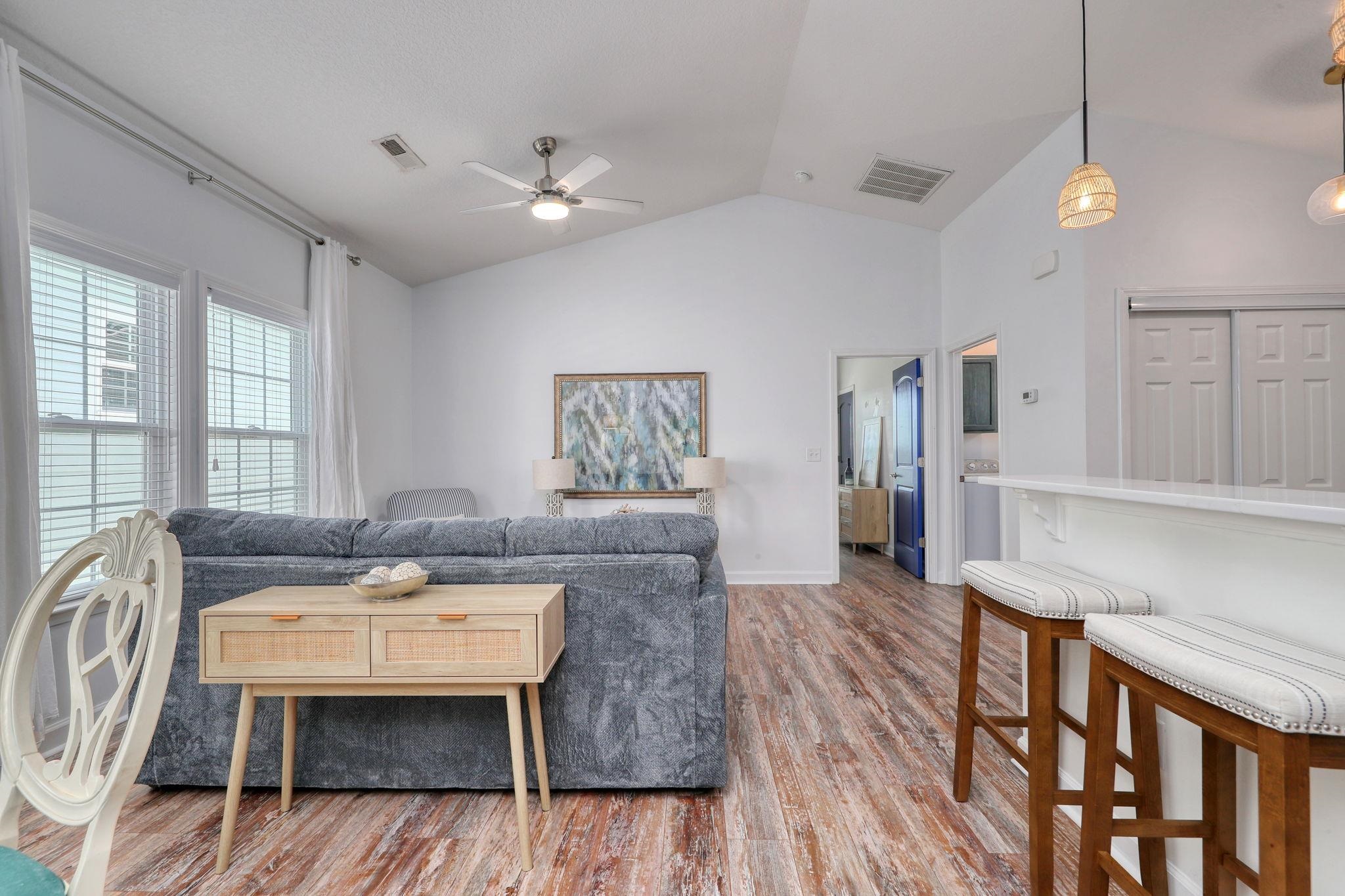 502 Castellar Ln. Property Photo 25