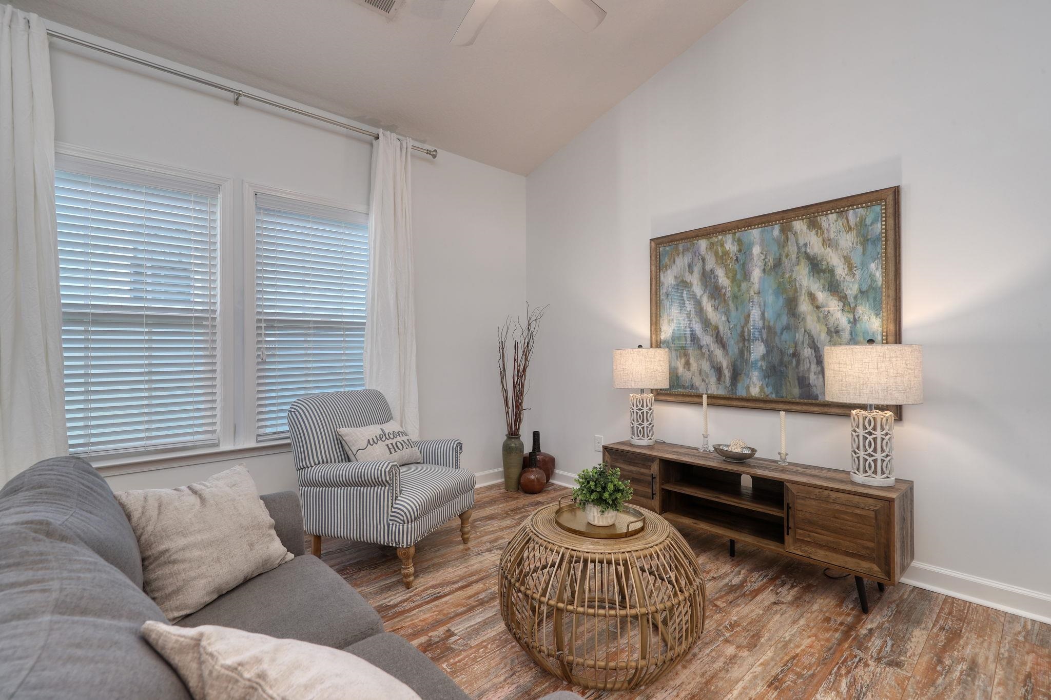 502 Castellar Ln. Property Photo 27