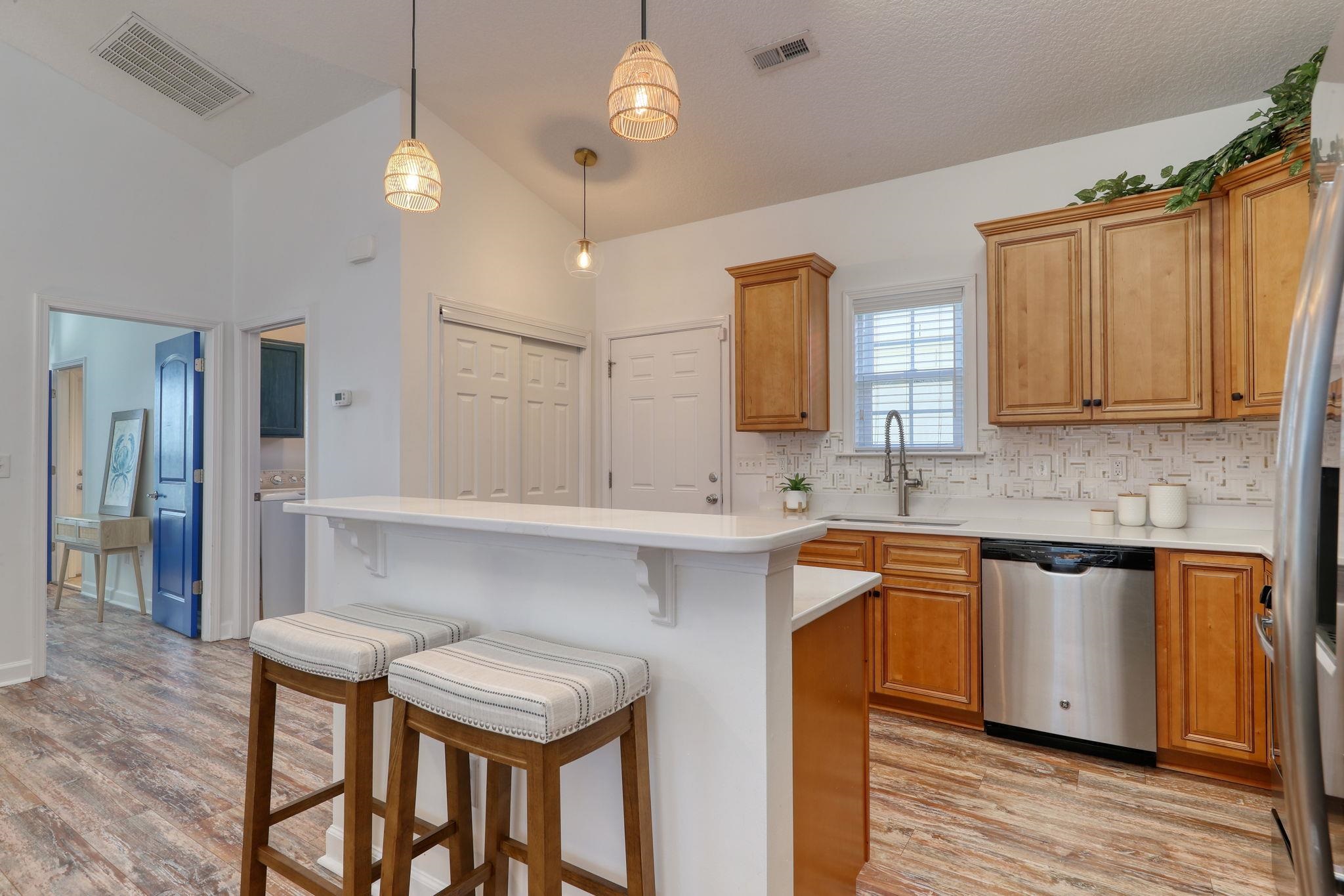502 Castellar Ln. Property Photo 43