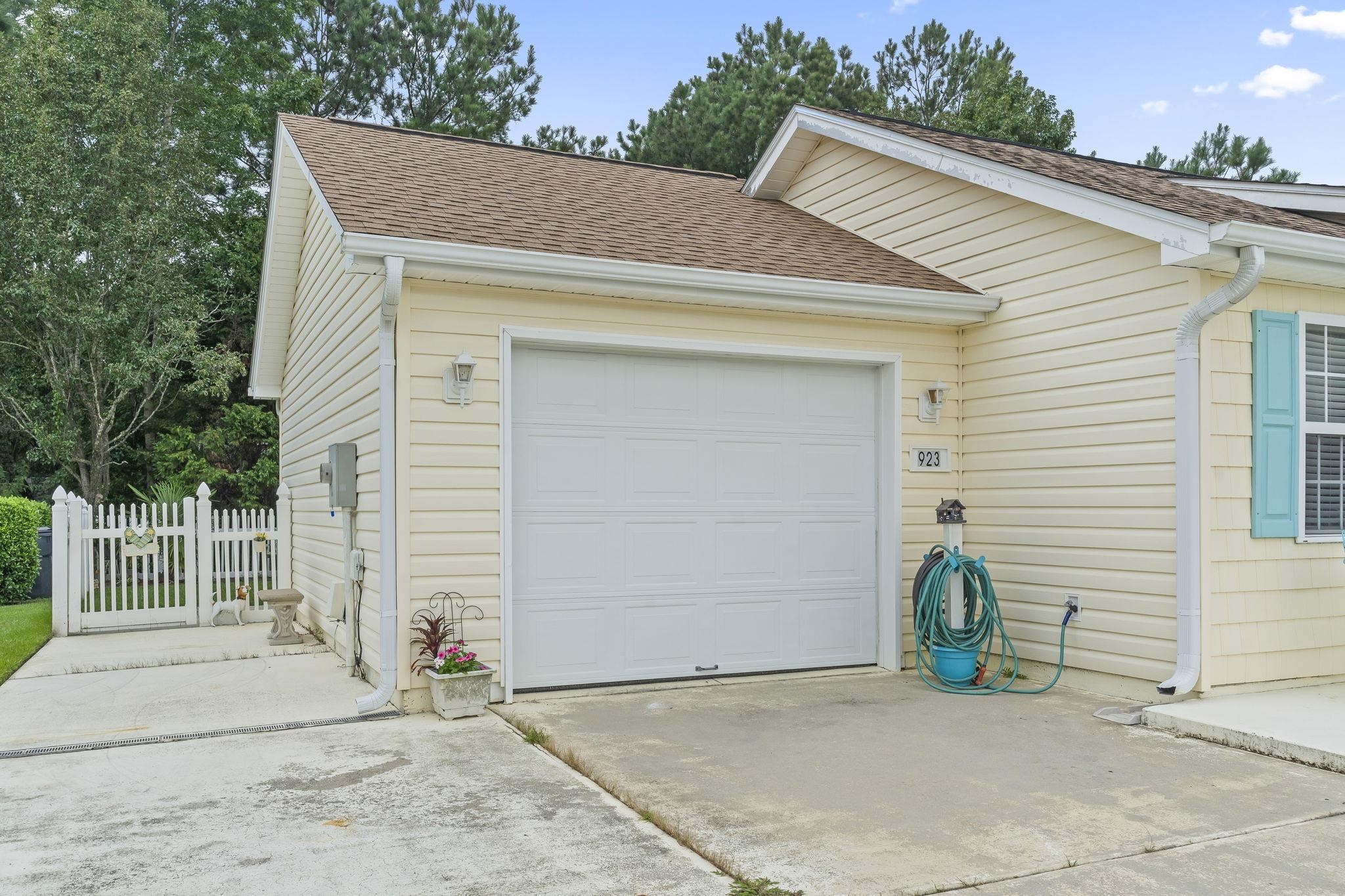 923 Don Donald Ct. Property Photo 4