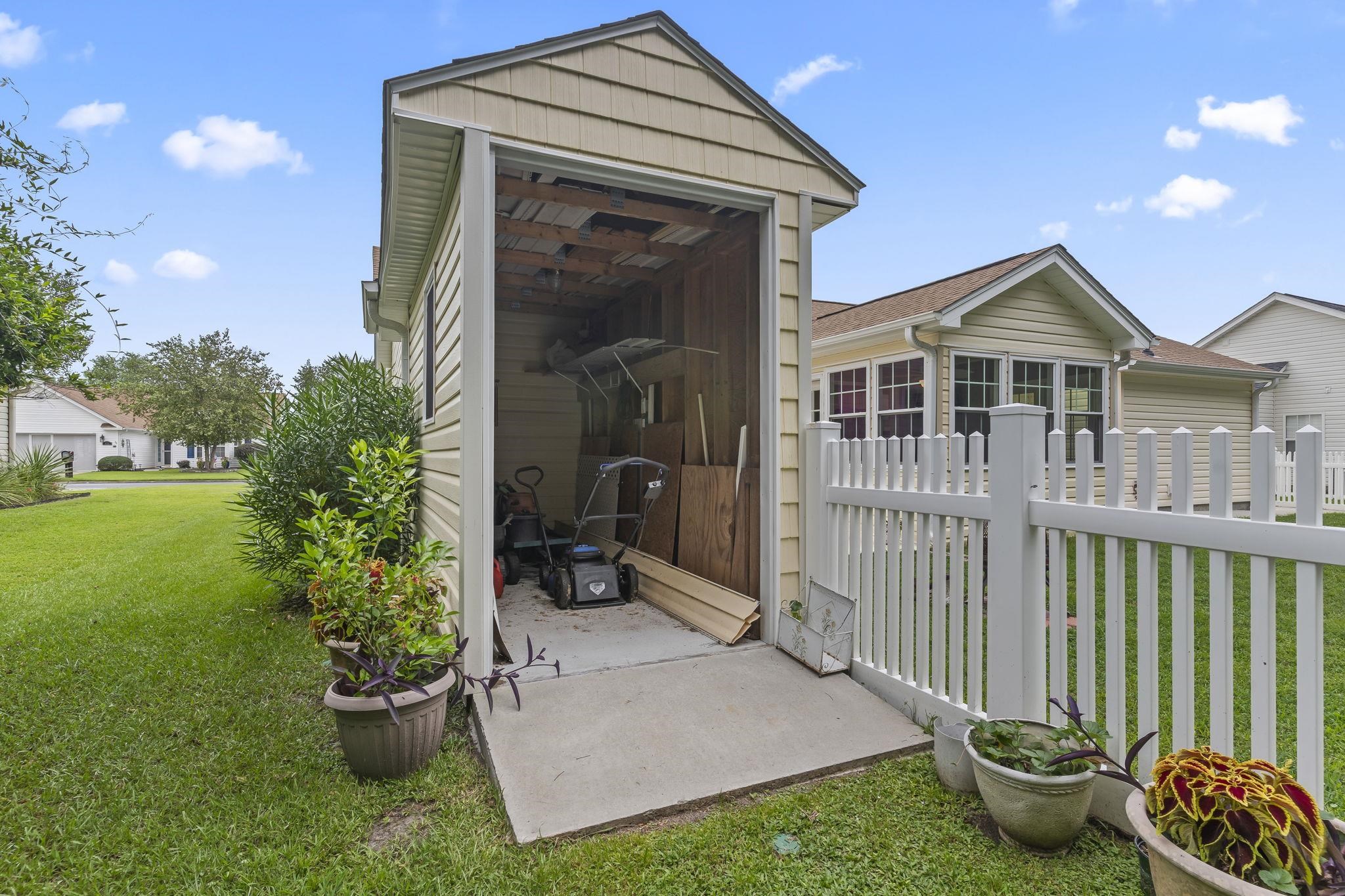 923 Don Donald Ct. Property Photo 31