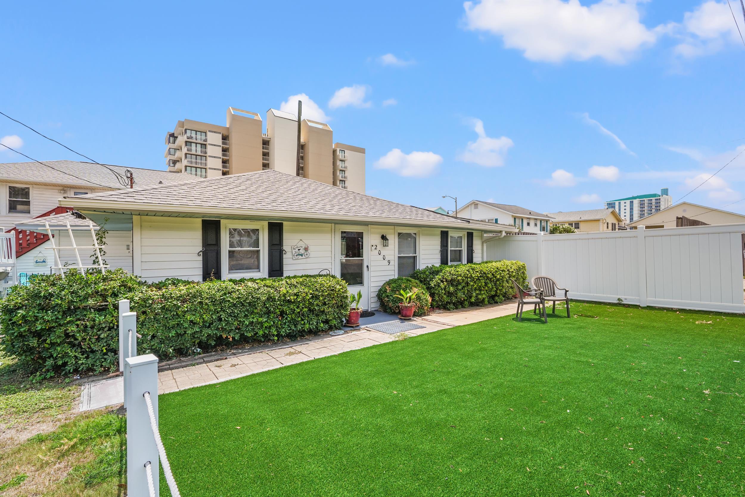 2006 S Ocean Blvd. Property Photo 2