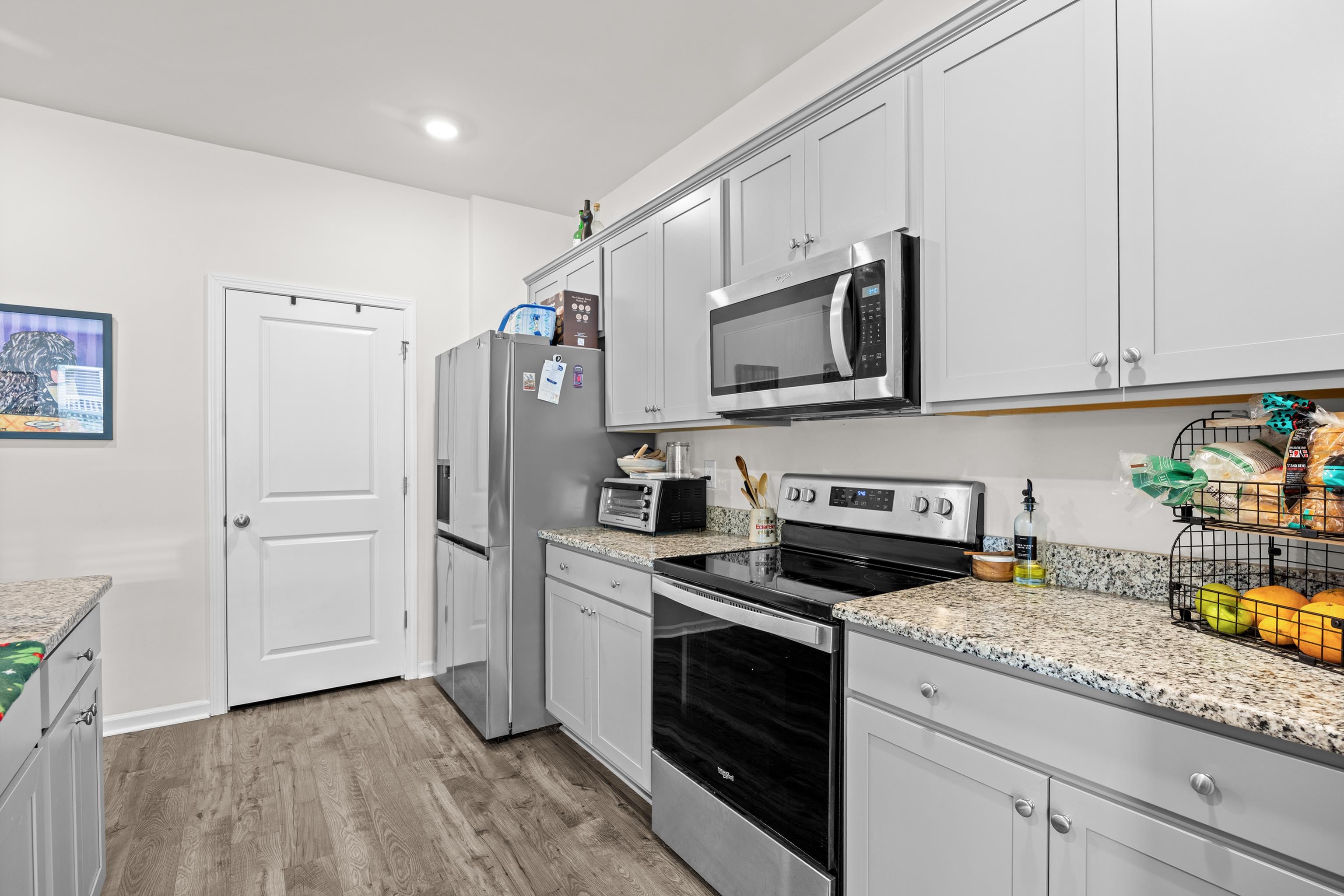 1216 Sennema Circle Property Photo 3