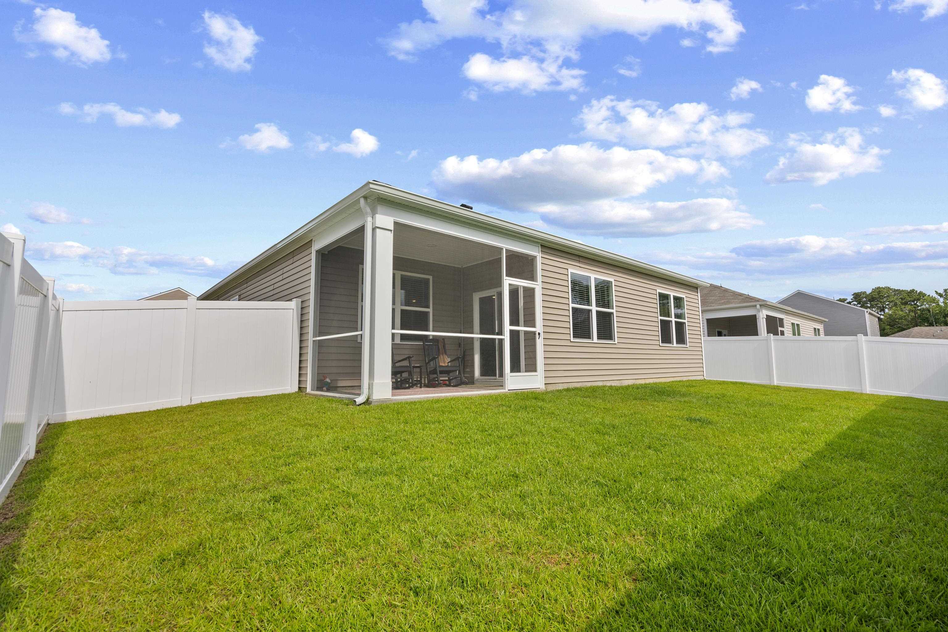 1216 Sennema Circle Property Photo 37