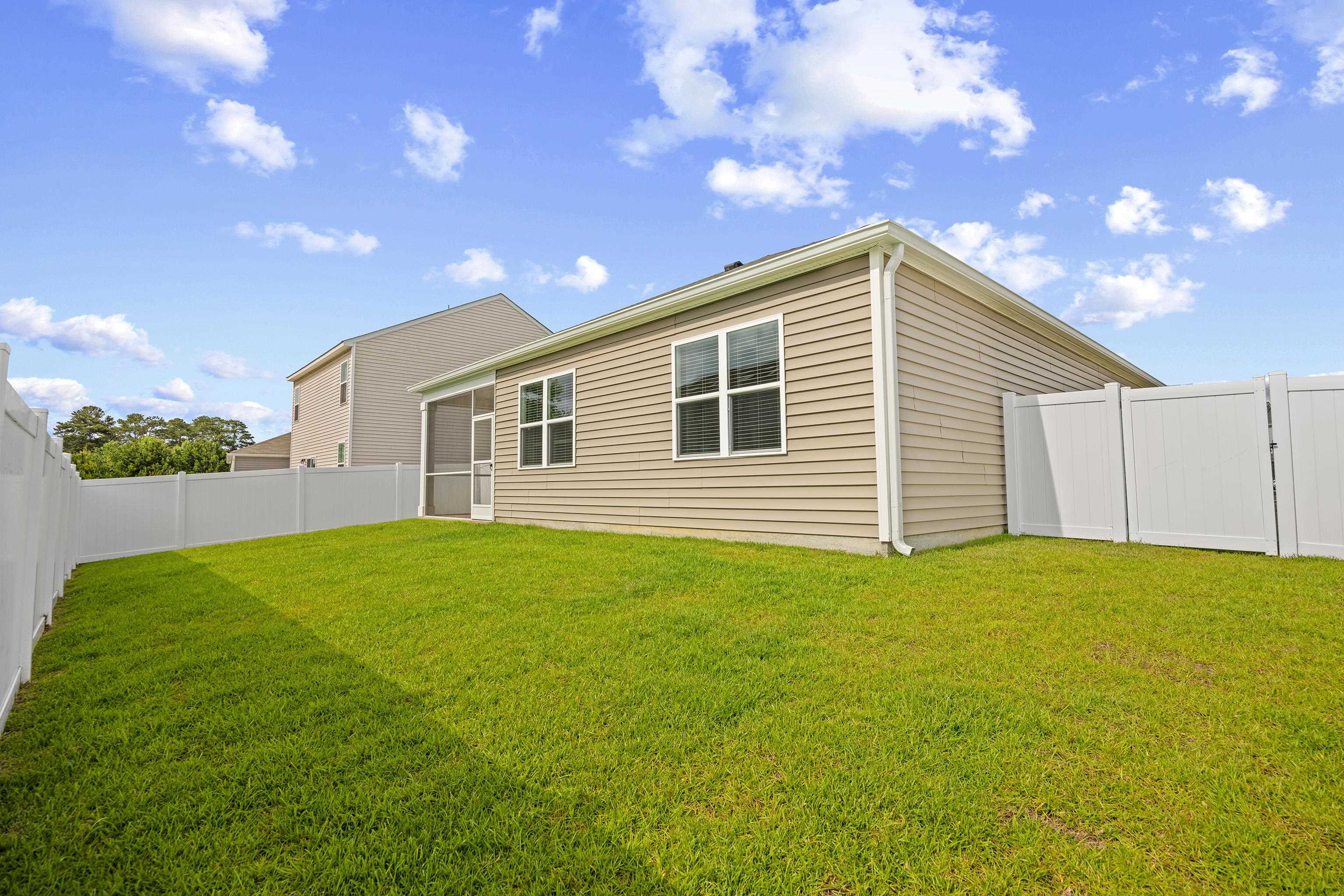 1216 Sennema Circle Property Photo 38