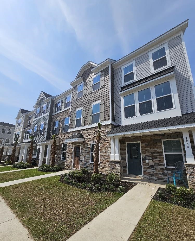303 Golan Circle Property Photo 1