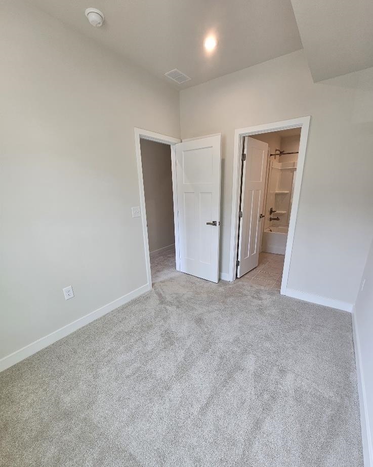 303 Golan Circle Property Photo 6