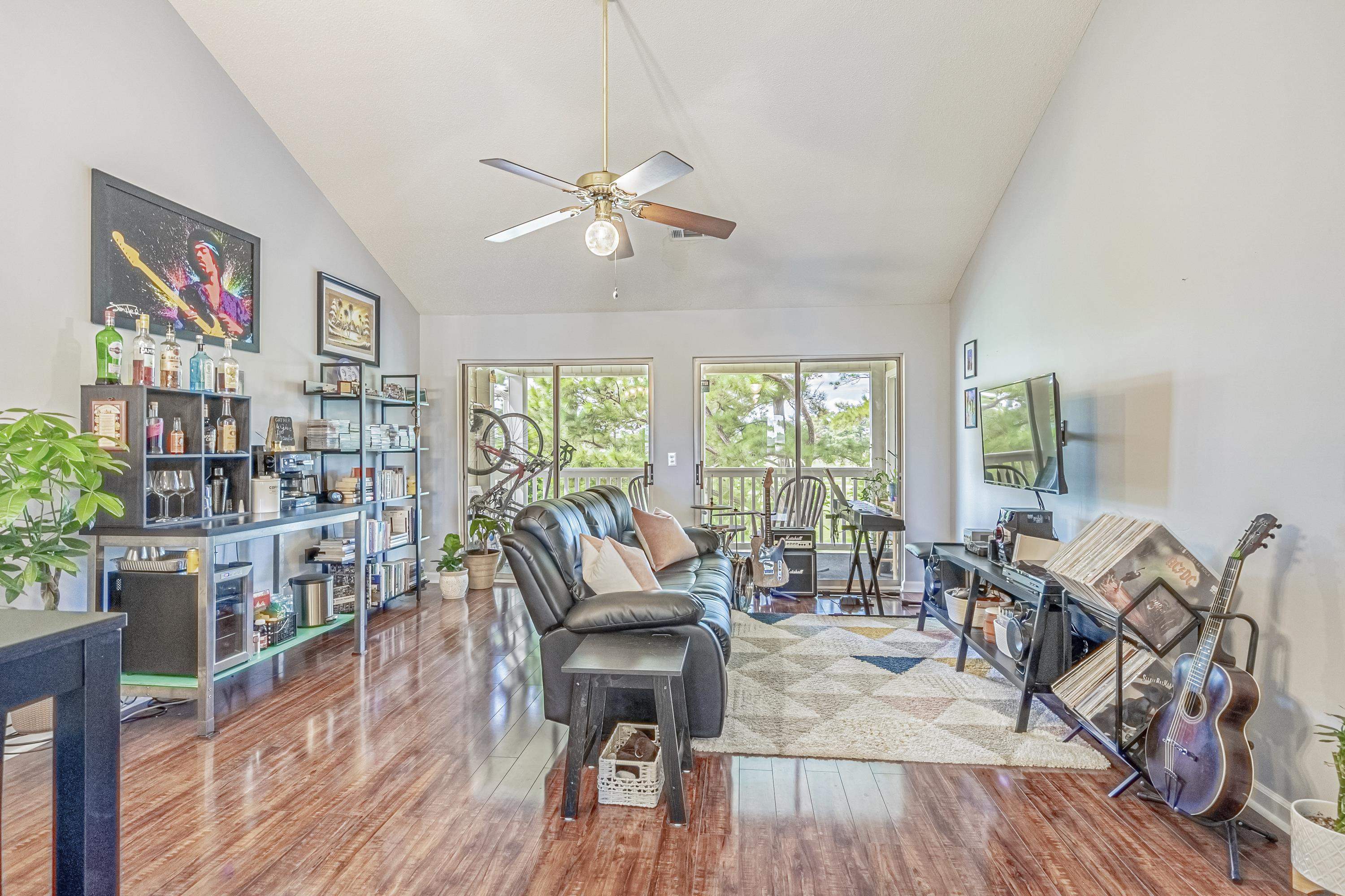 4930 Windsor Green Way Property Photo 14