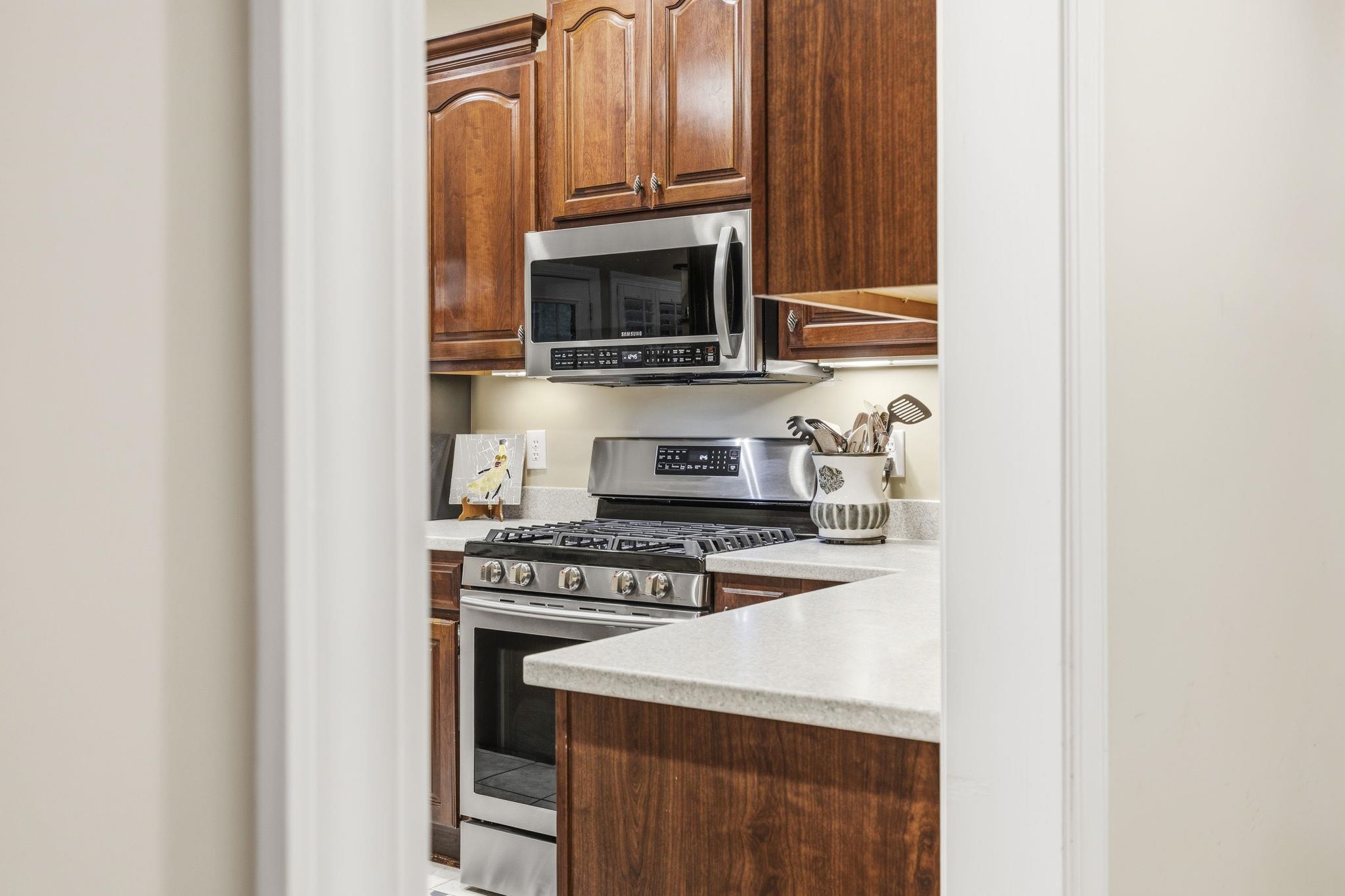 37 Highwood Circle Property Photo 17