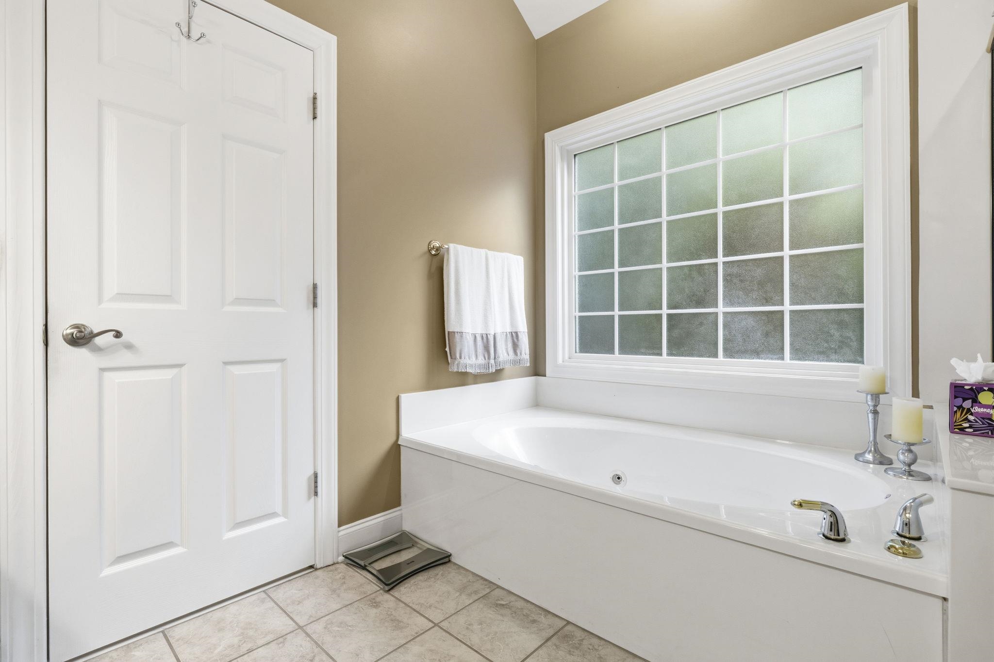 37 Highwood Circle Property Photo 26