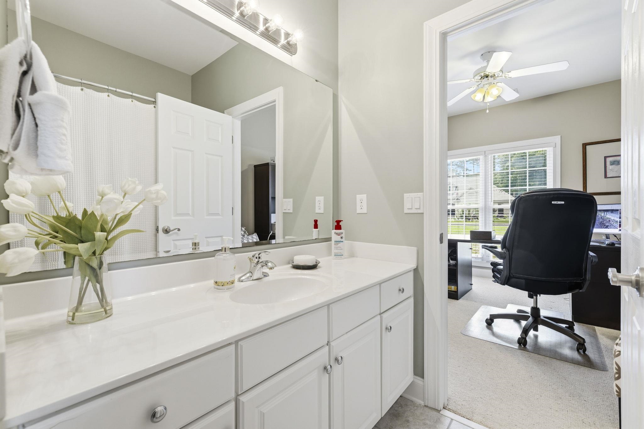 37 Highwood Circle Property Photo 29