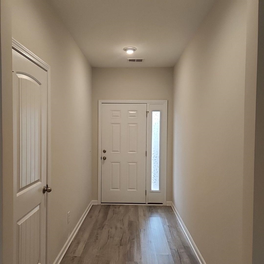 497 Hillsborough Dr. Property Photo 2