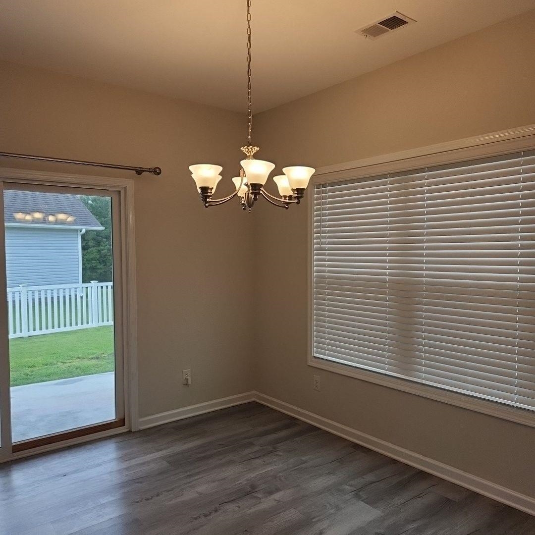 497 Hillsborough Dr. Property Photo 10