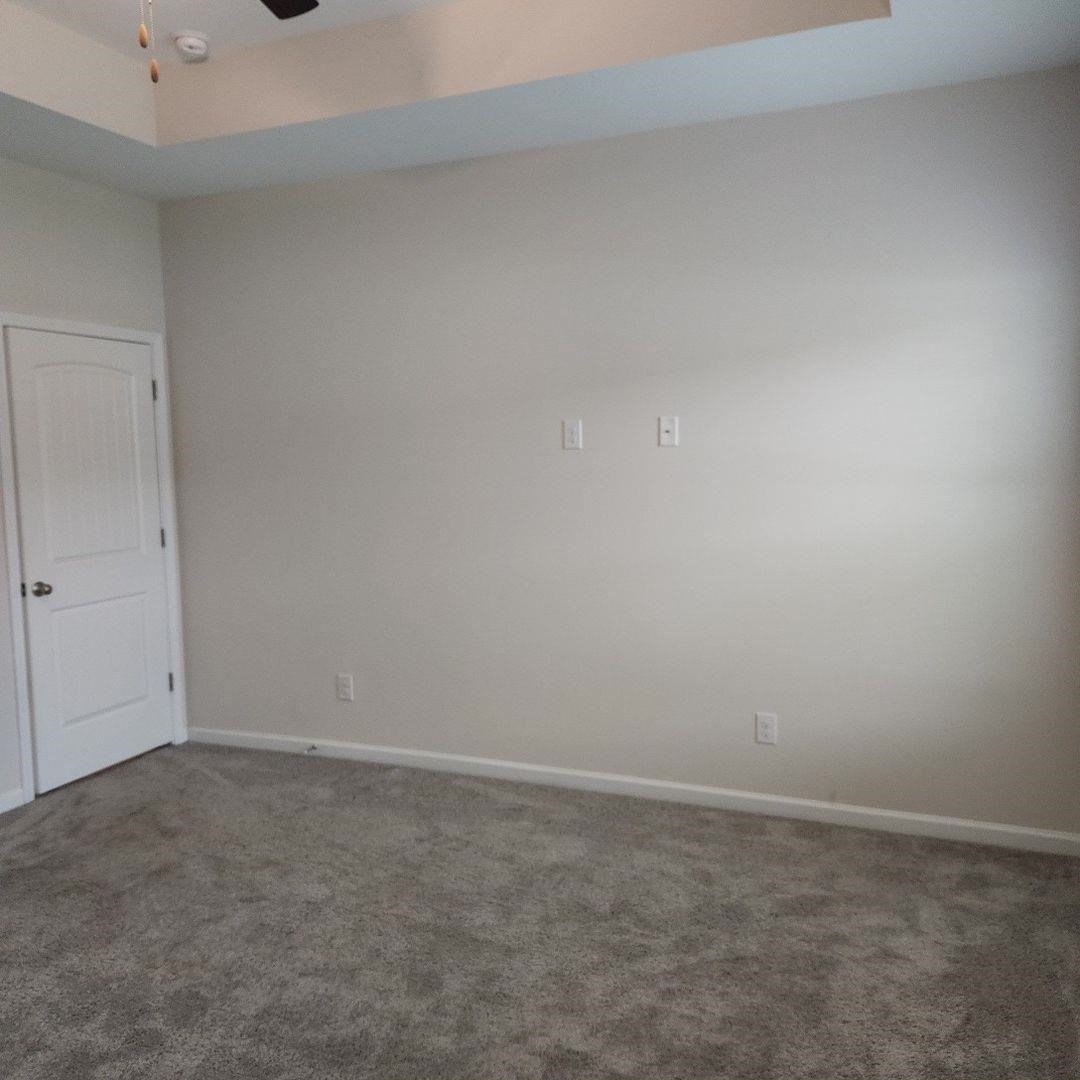 497 Hillsborough Dr. Property Photo 20