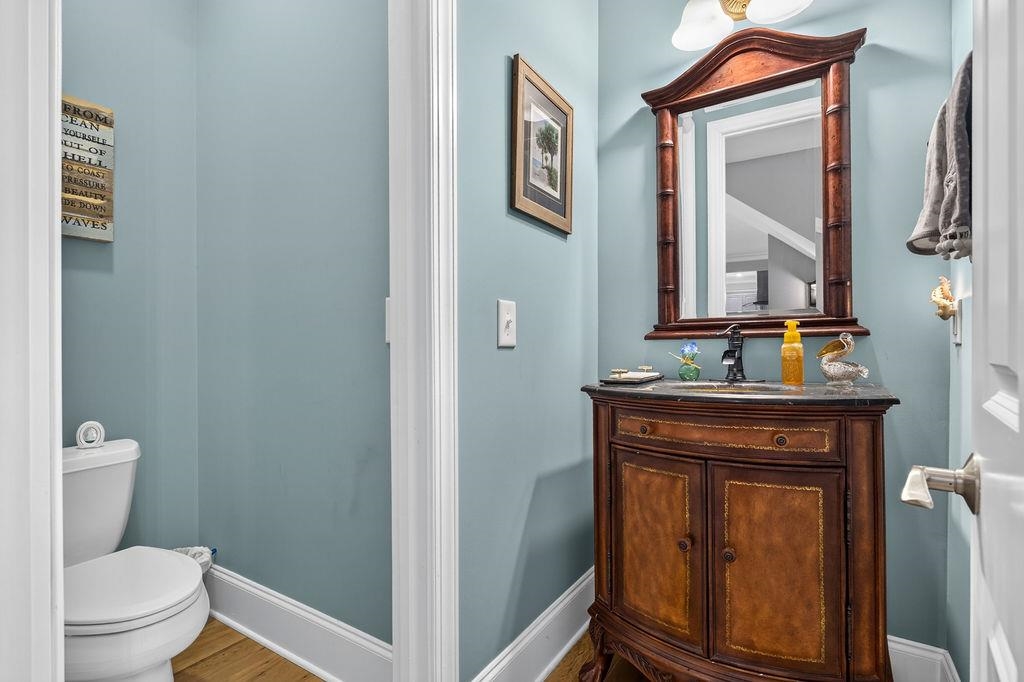 335 Old Carriage Loop Property Photo 8