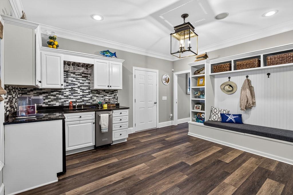 335 Old Carriage Loop Property Photo 41