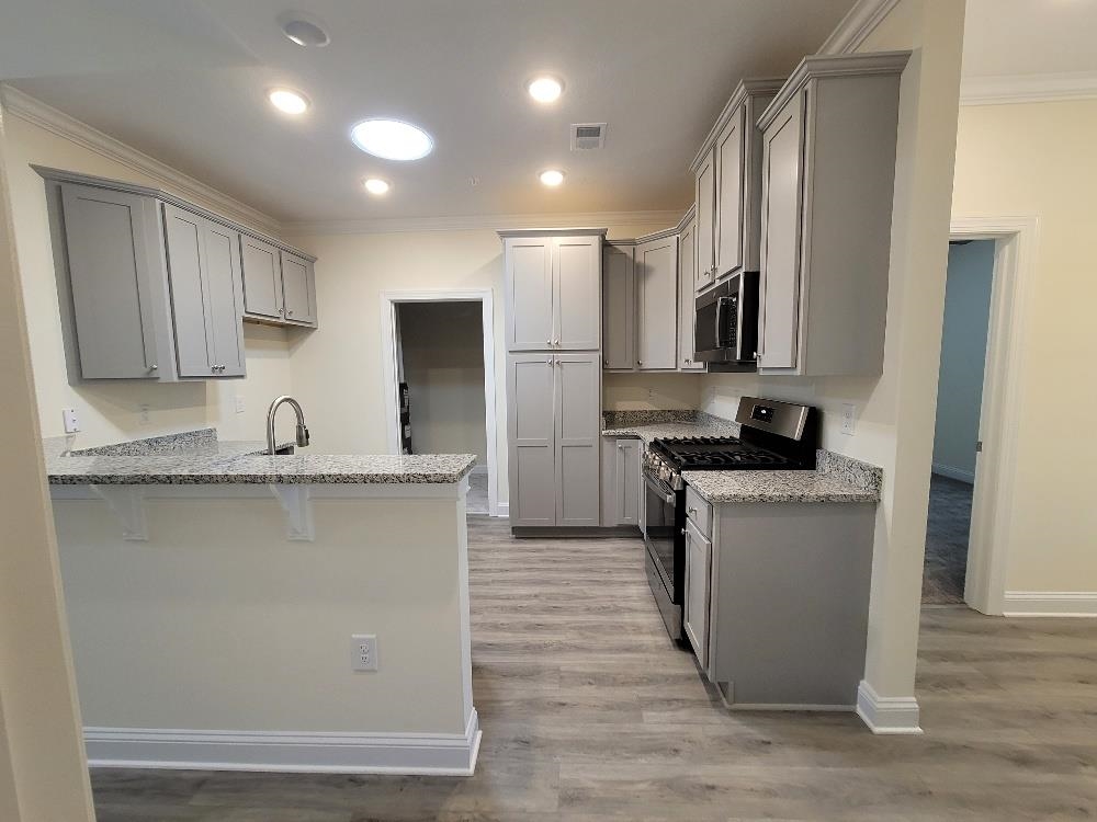 949 Jackline Place Property Photo 3