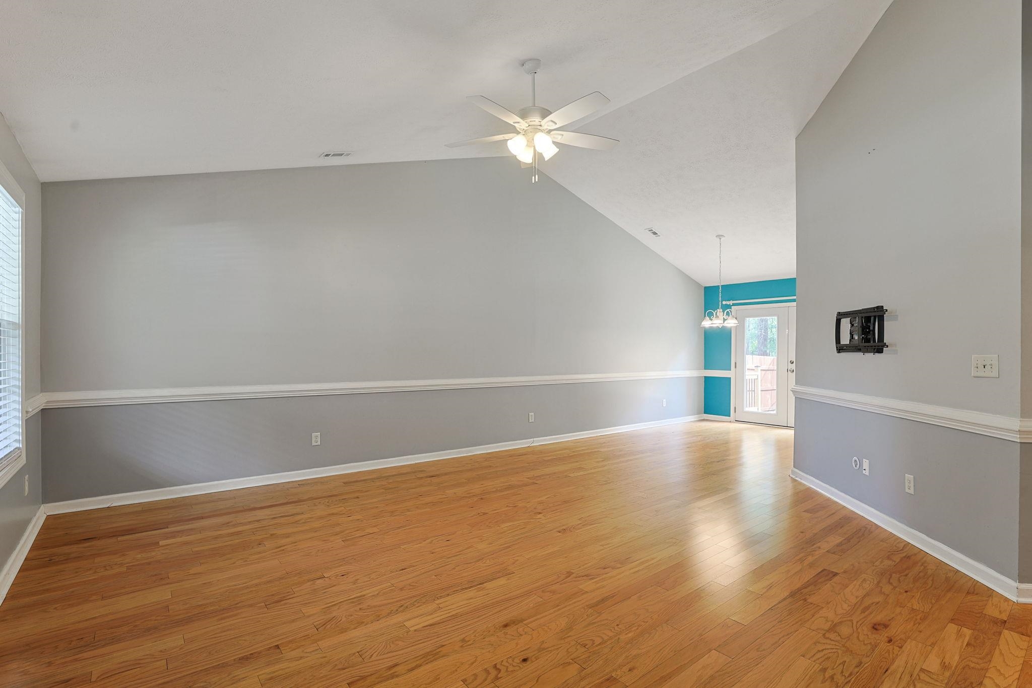 3648 Eagle Trace Dr. Property Photo 4