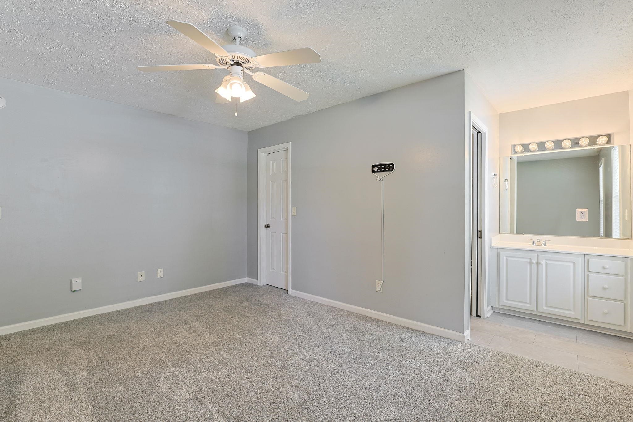 3648 Eagle Trace Dr. Property Photo 12