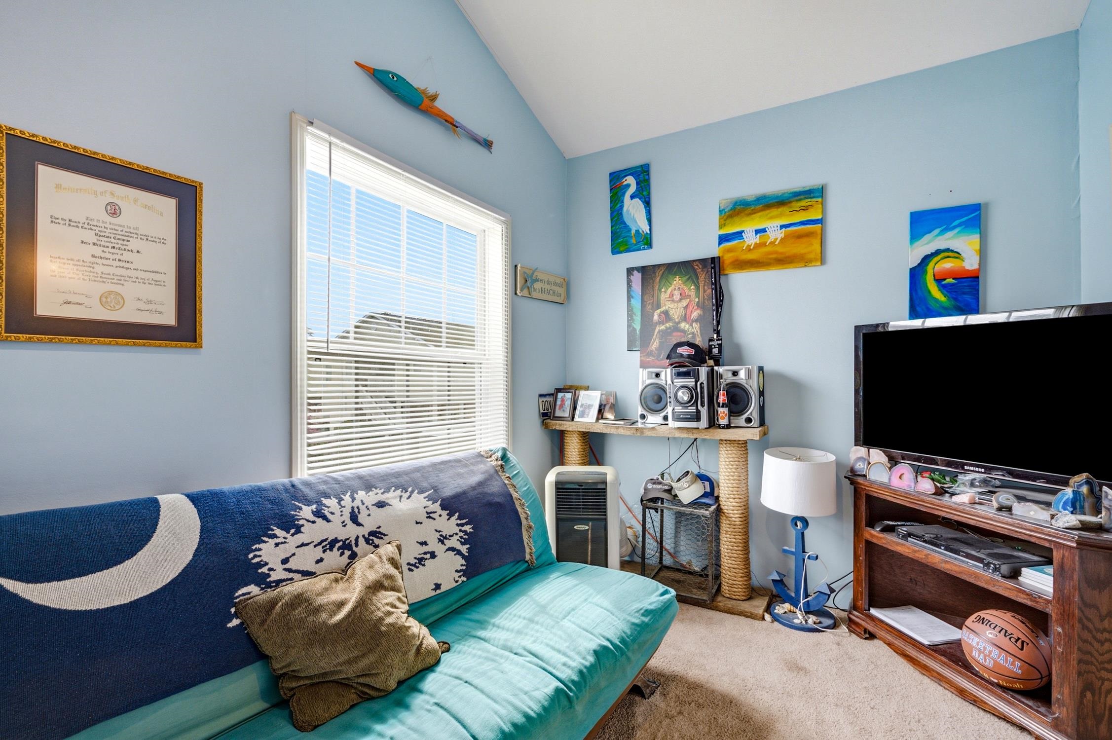 1609-c Edge Dr. Property Photo 16