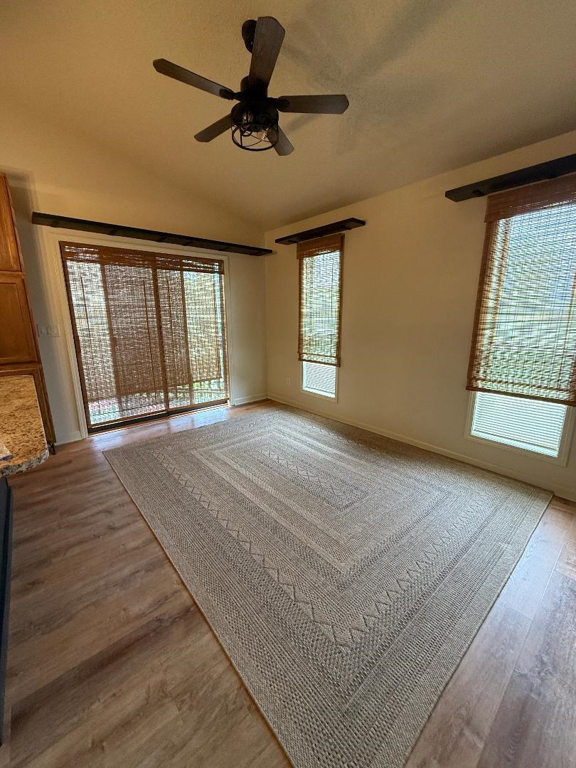 407 Tree Top Ct. Property Photo 8
