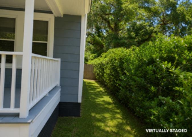 1362 Elm St. Property Photo 4