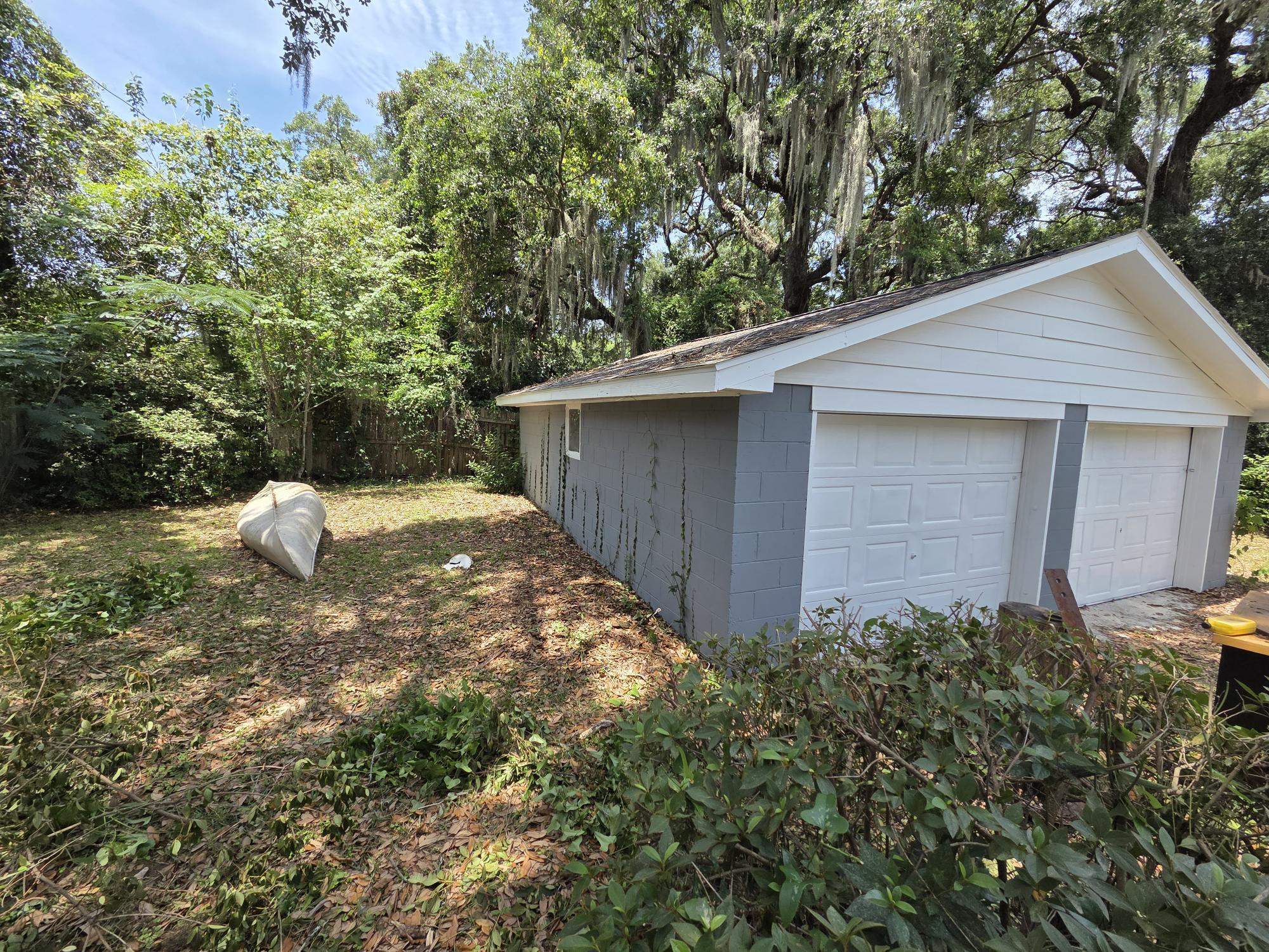 1362 Elm St. Property Photo 5
