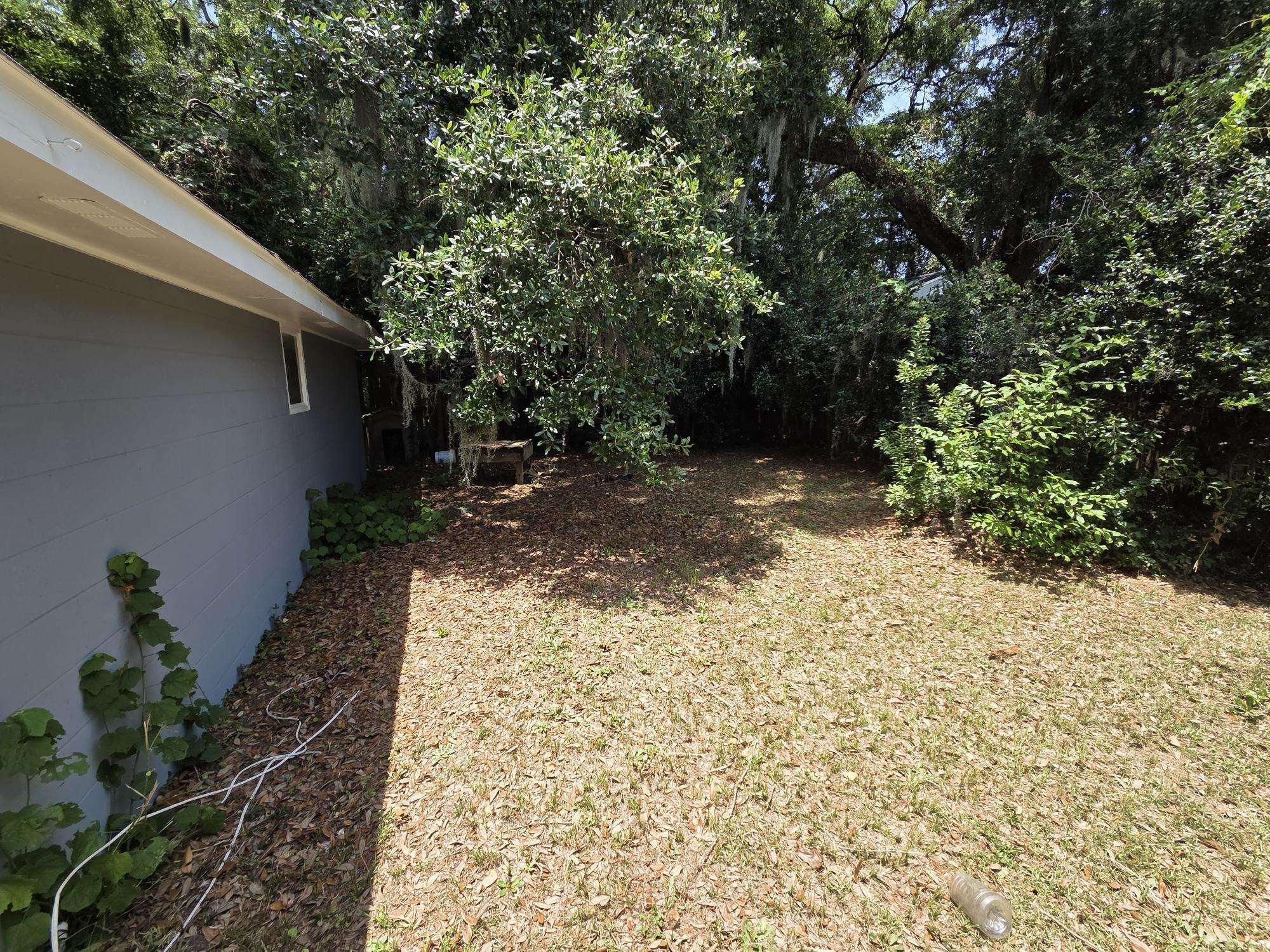 1362 Elm St. Property Photo 7