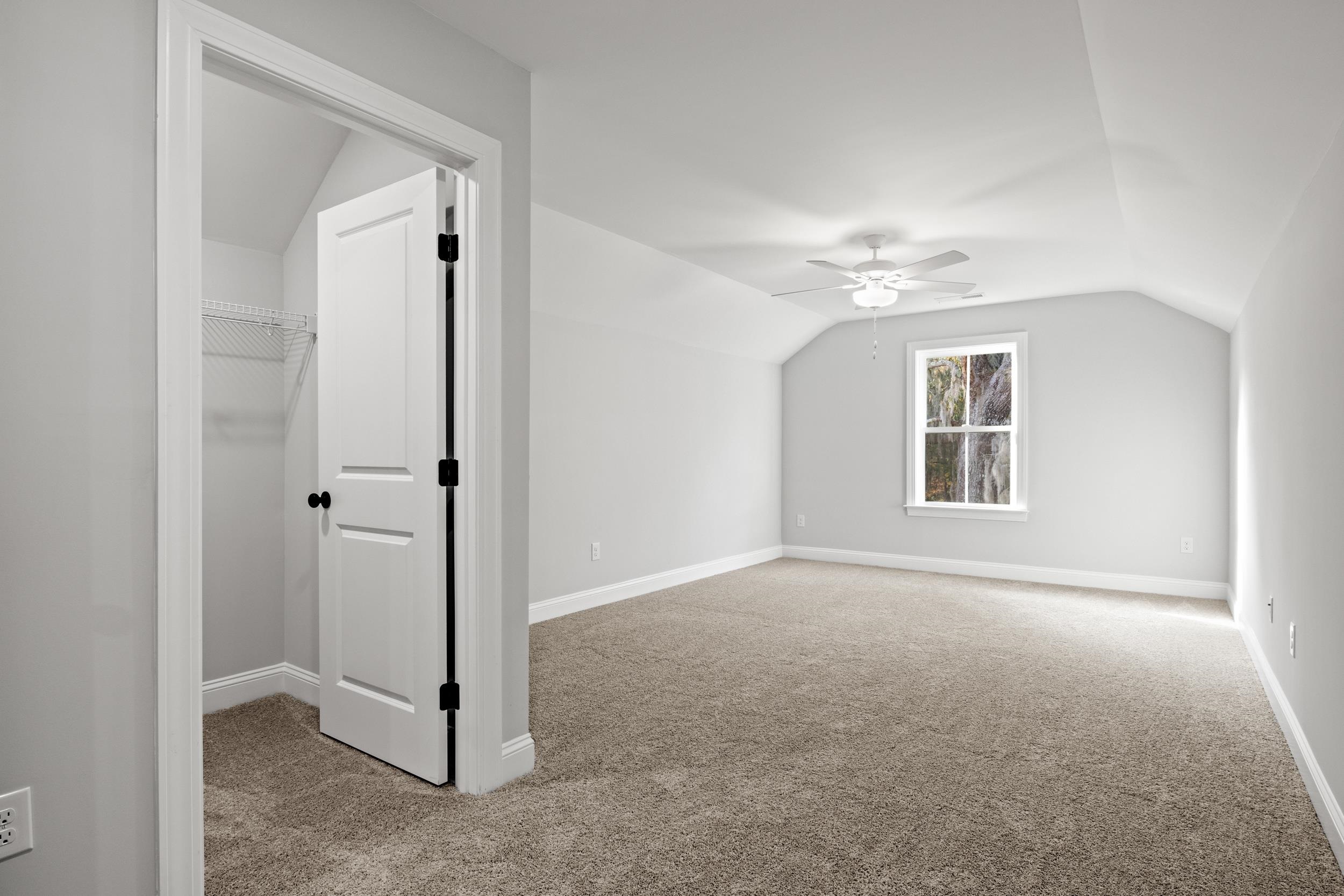 1101 Crooked Hook Rd. Property Photo 11