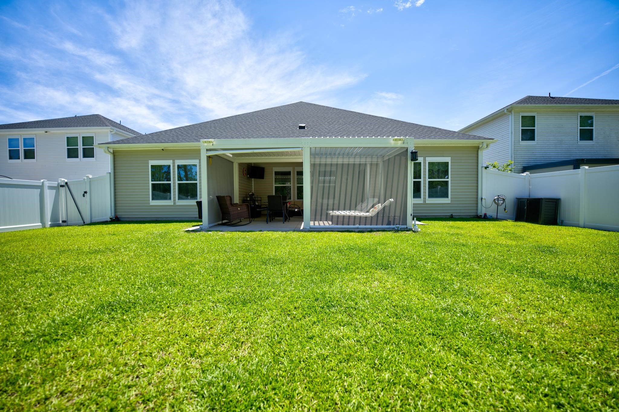 7085 Watercress St Property Photo 3