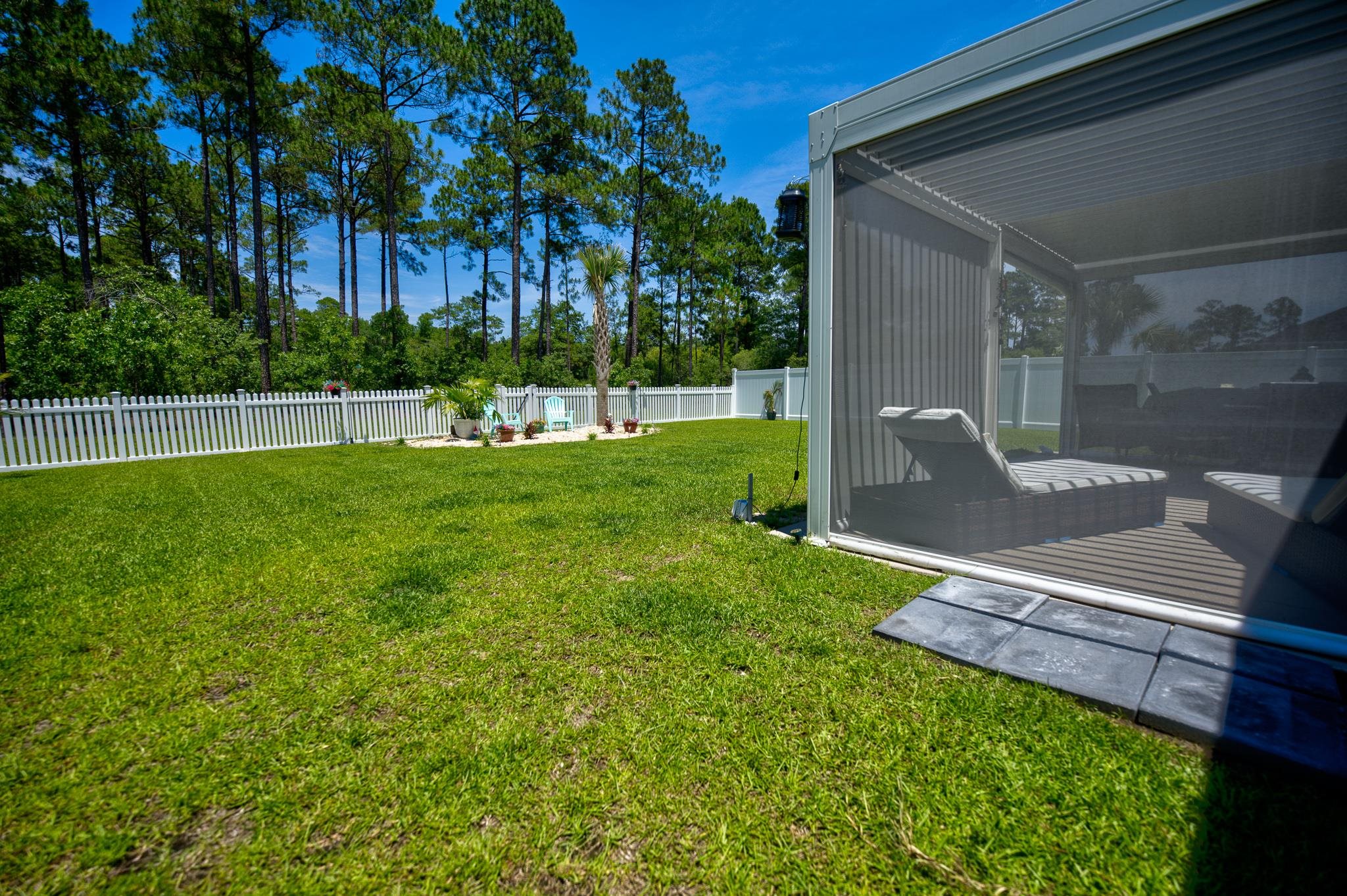 7085 Watercress St Property Photo 6