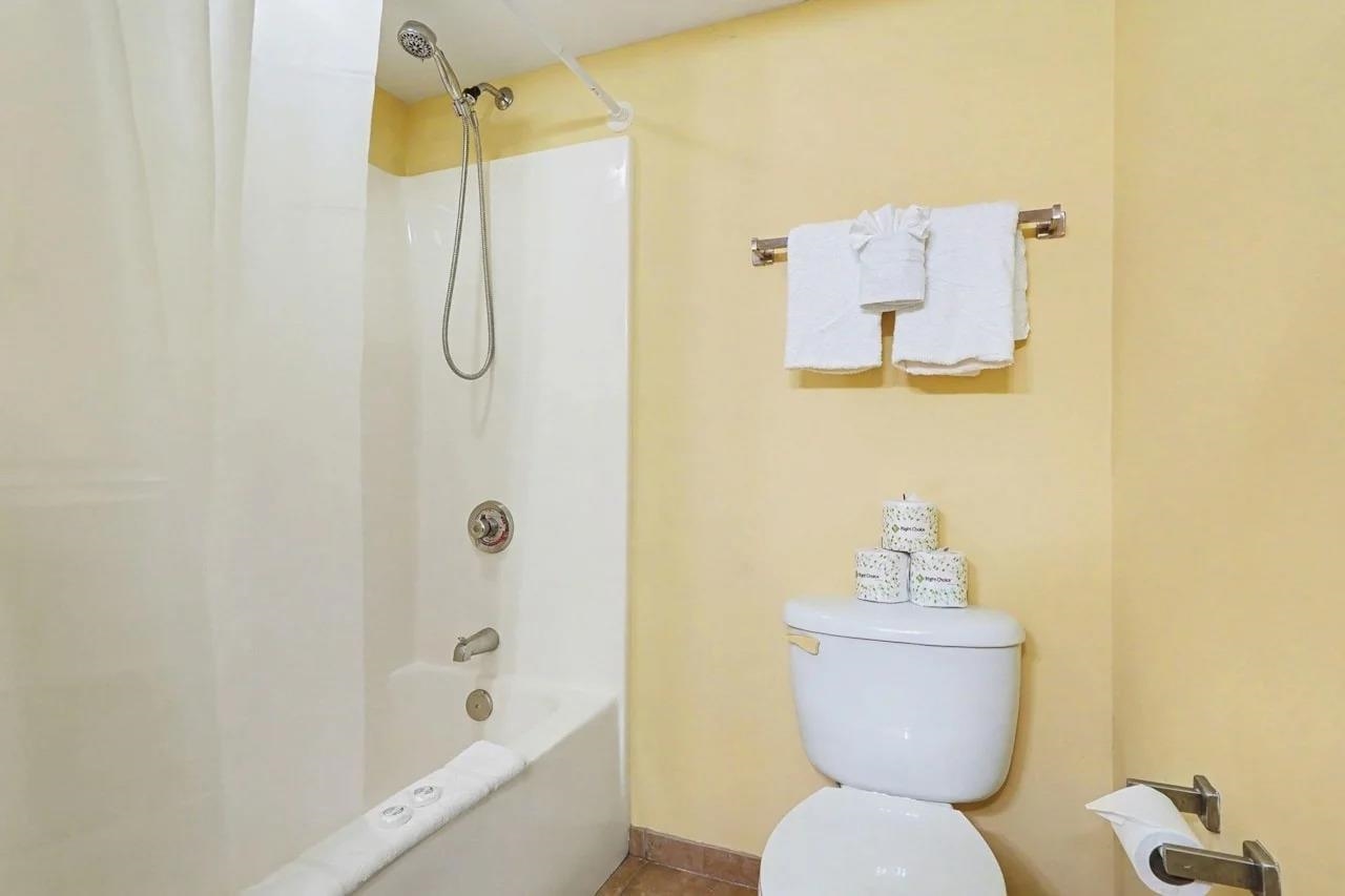1707 Perrin Dr. Property Photo 31