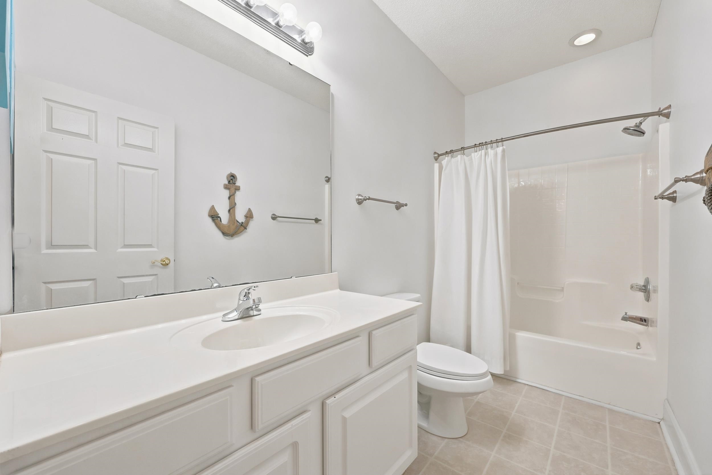 1100 Commons Blvd. Property Photo 22