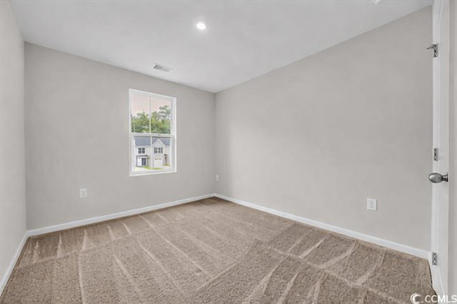 399 Myrtle Meadows Dr Property Photo 8