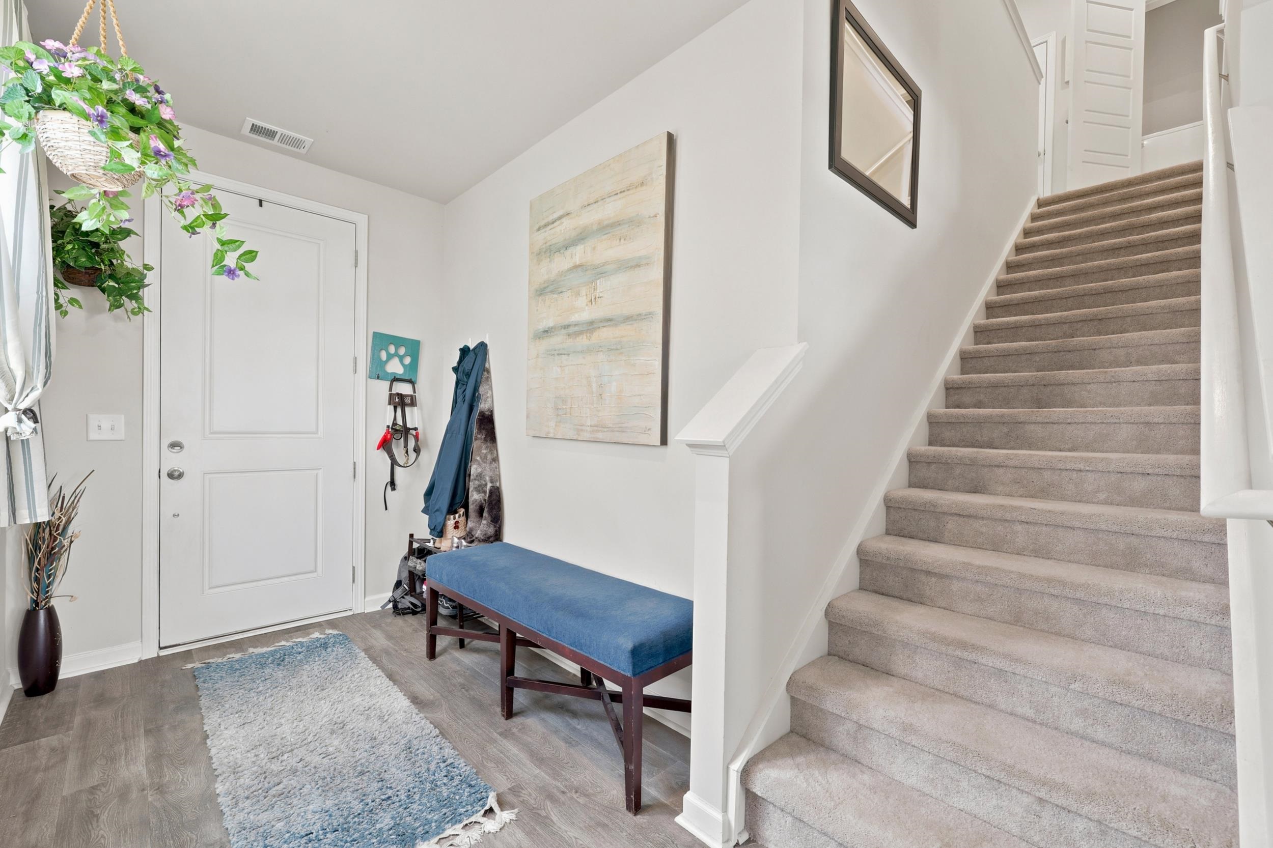 122 Cypress Hollow Dr. Property Photo 5