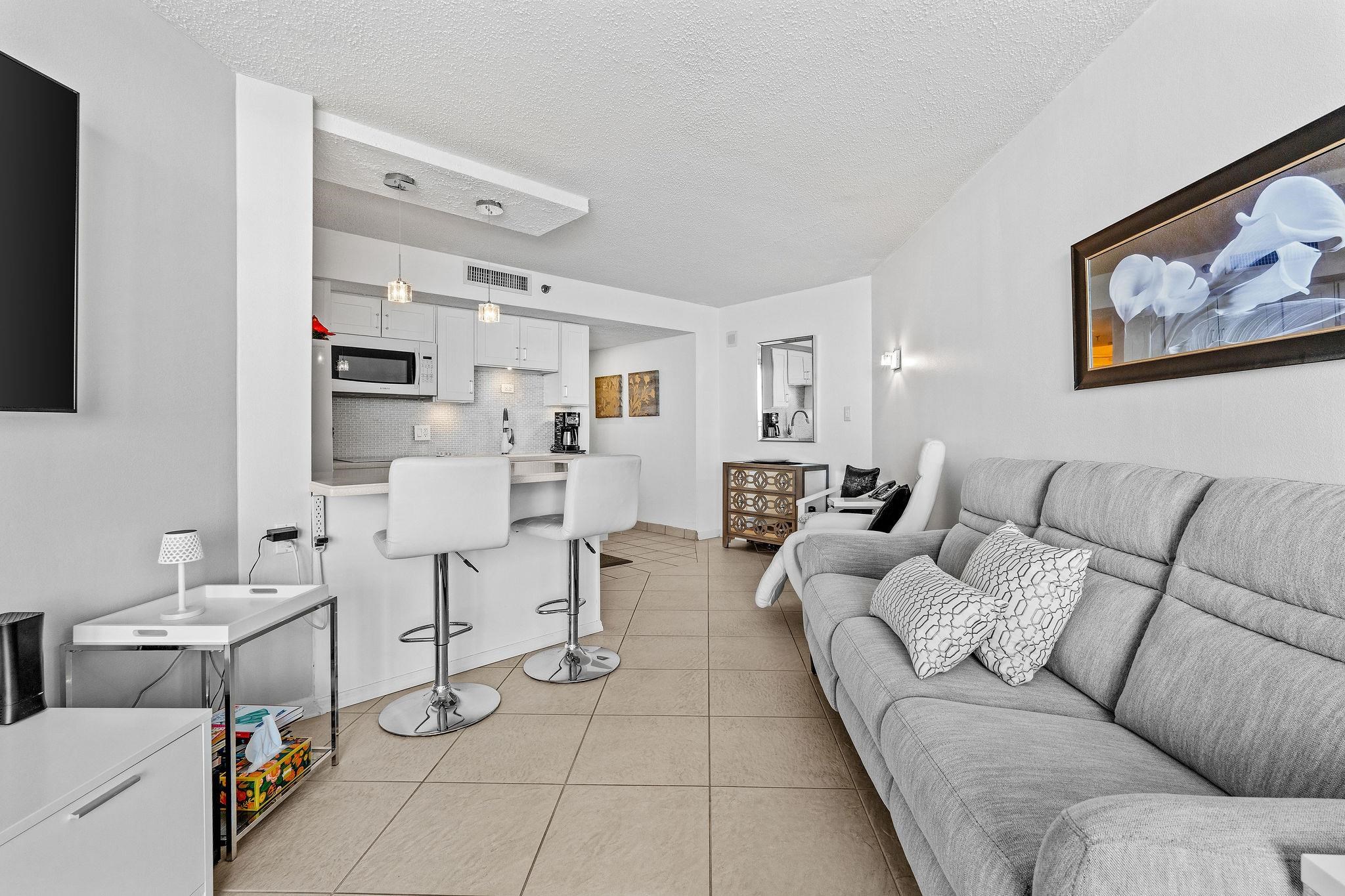 5523 North Ocean Blvd. Property Photo 8
