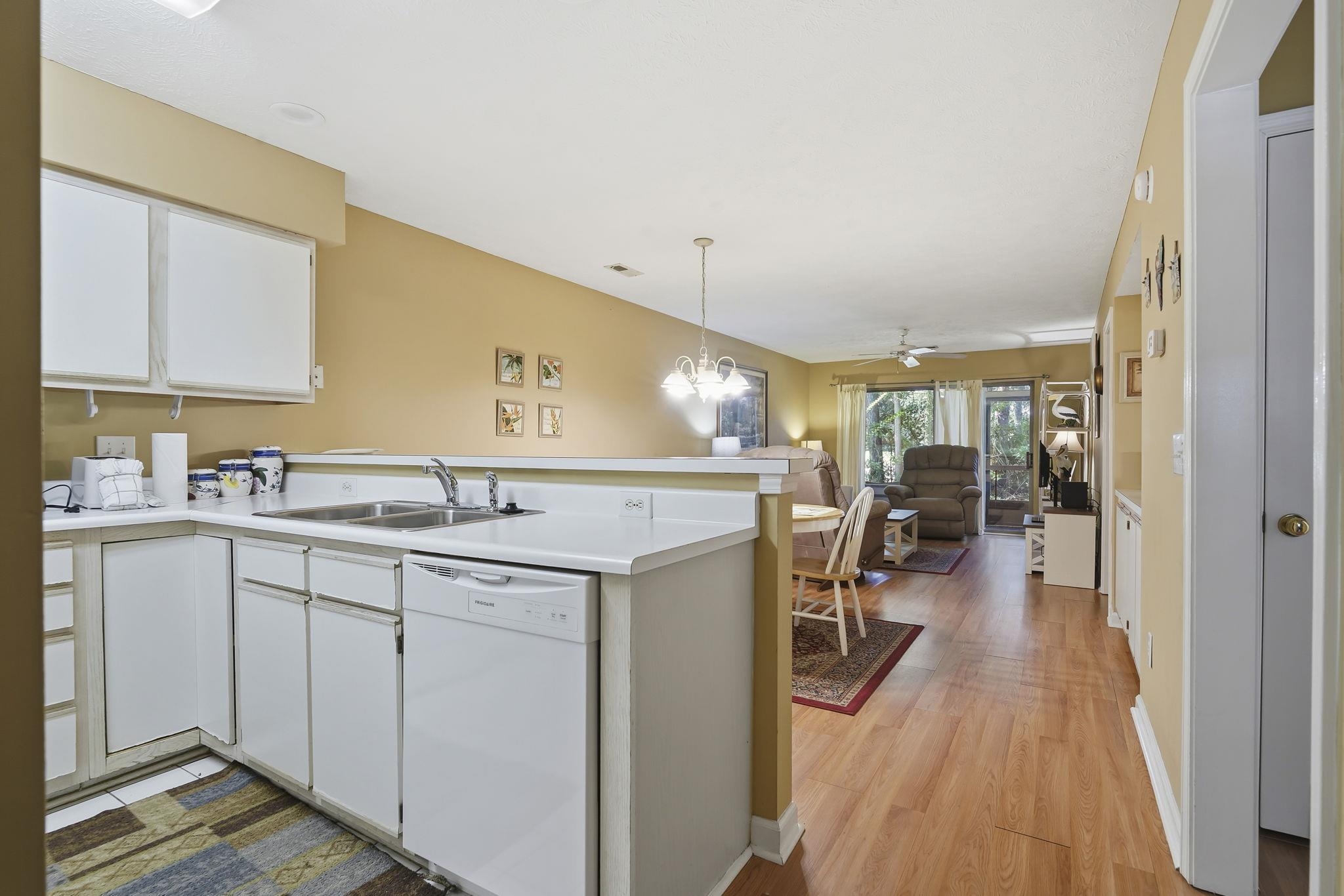 366 Pinehurst Ln. Property Photo 9