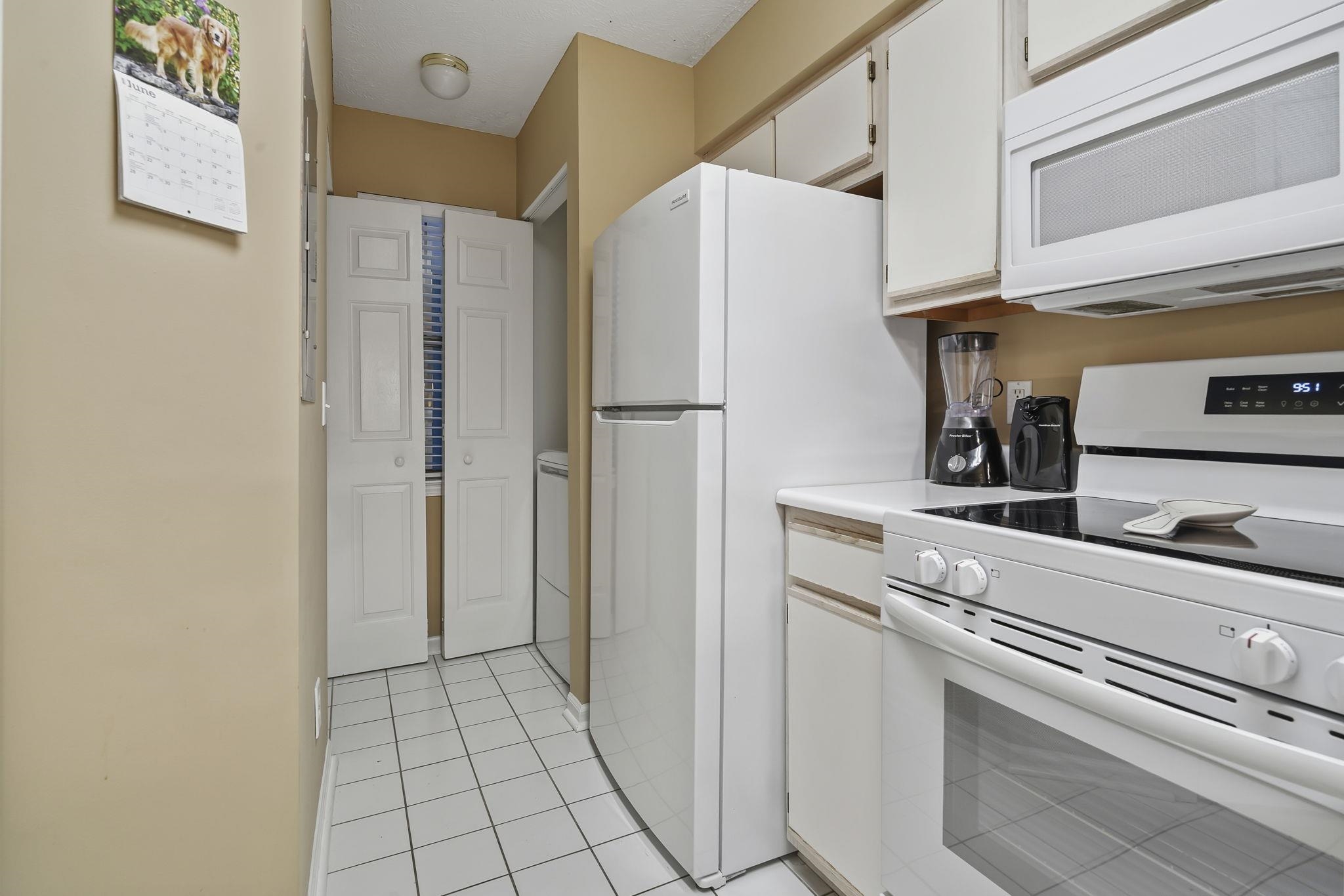 366 Pinehurst Ln. Property Photo 13