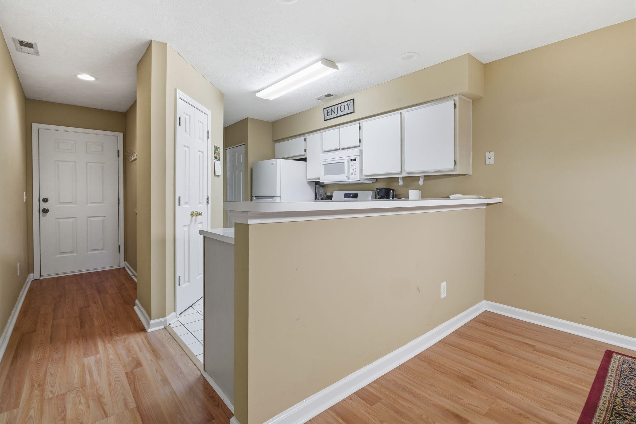 366 Pinehurst Ln. Property Photo 18