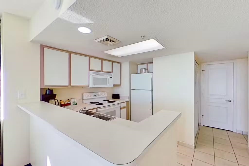 2711 S Ocean Blvd. Property Photo 9