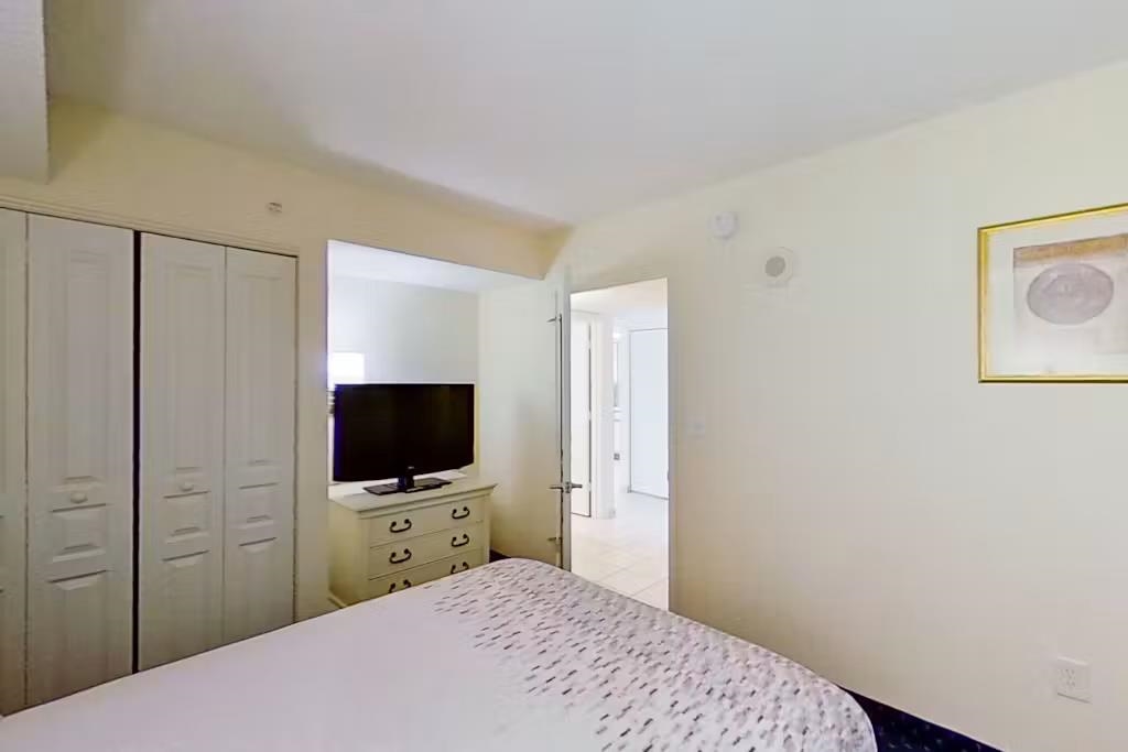 2711 S Ocean Blvd. Property Photo 11